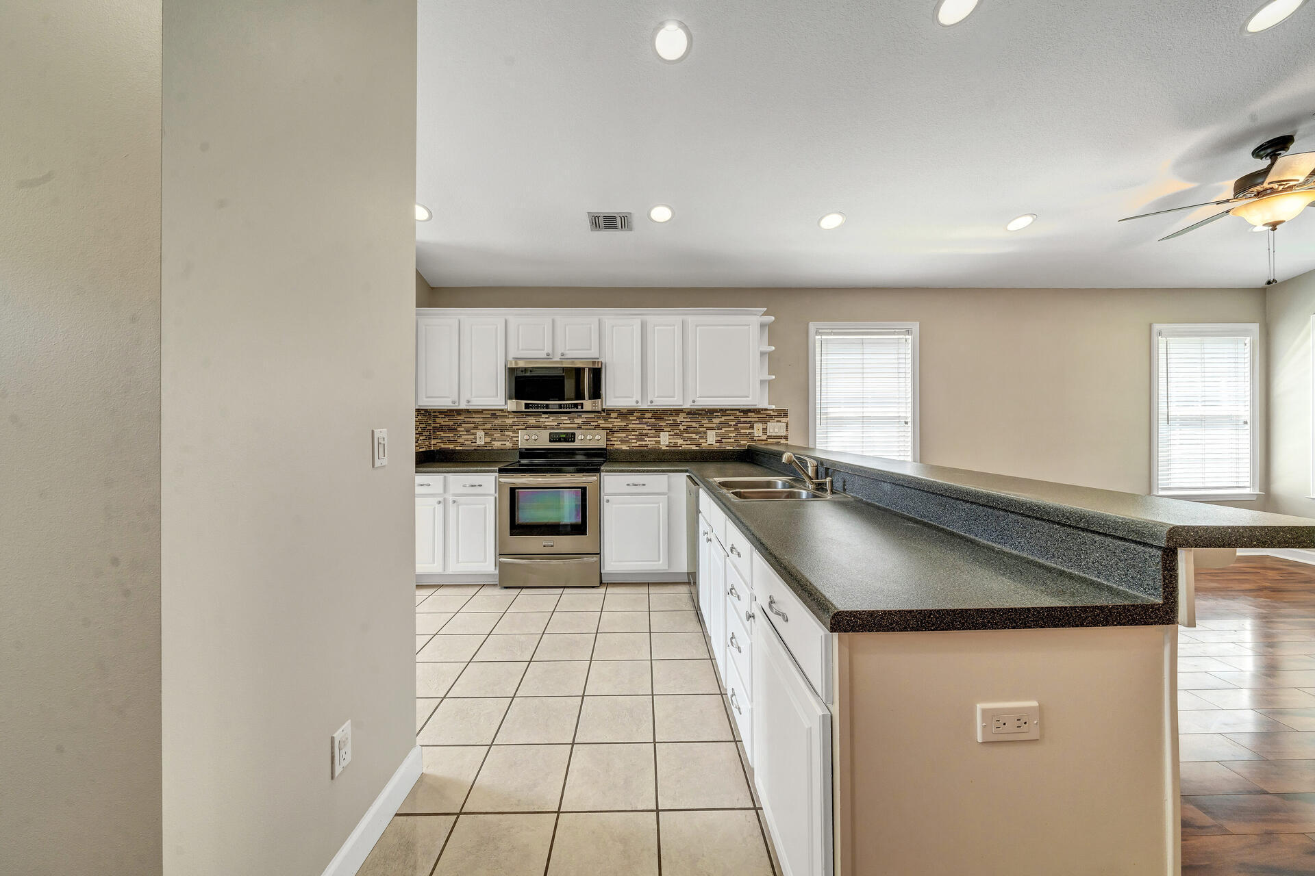 MILLERS RUN AT BLUEWATER BAY - Residential