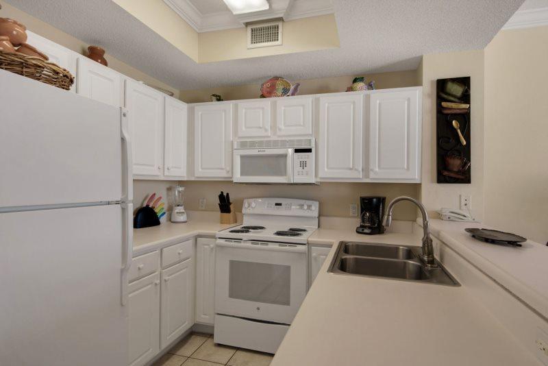 THE INN AT SUMMERWIND - Residential