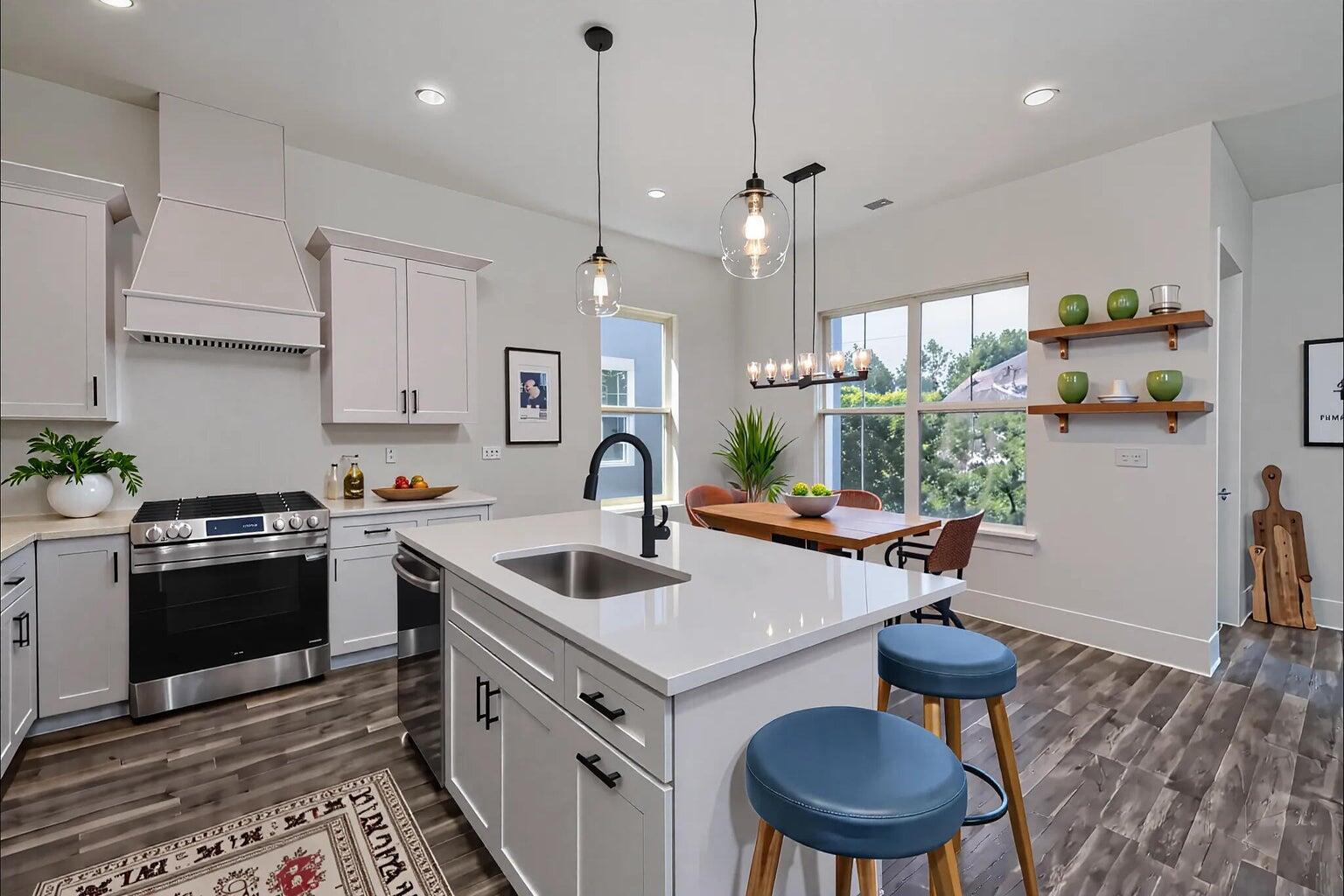 CALUSA BAY S/D - Residential Lease
