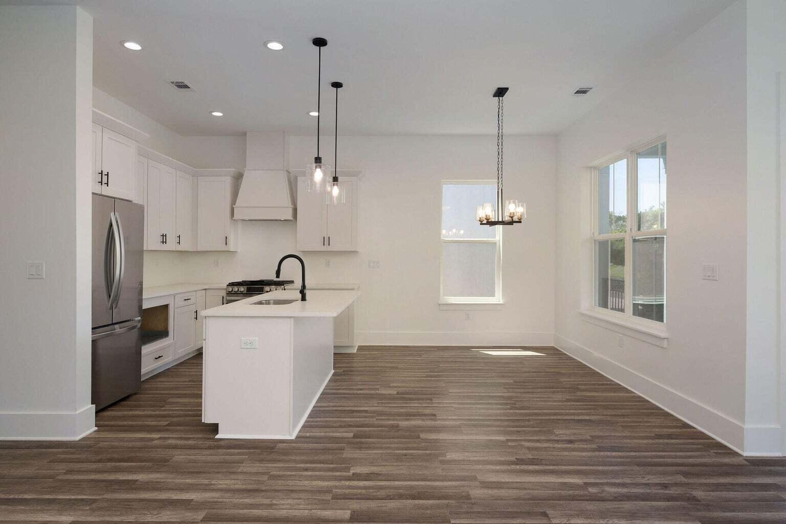 CALUSA BAY S/D - Residential Lease