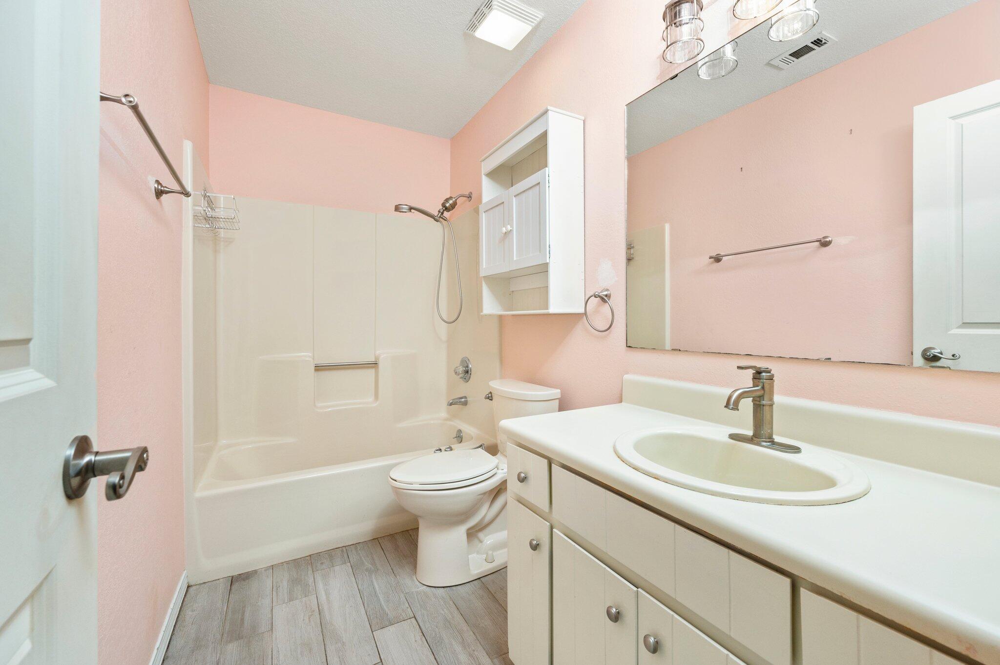 COUNTRYVIEW ESTATES 2ND ADDN - Residential