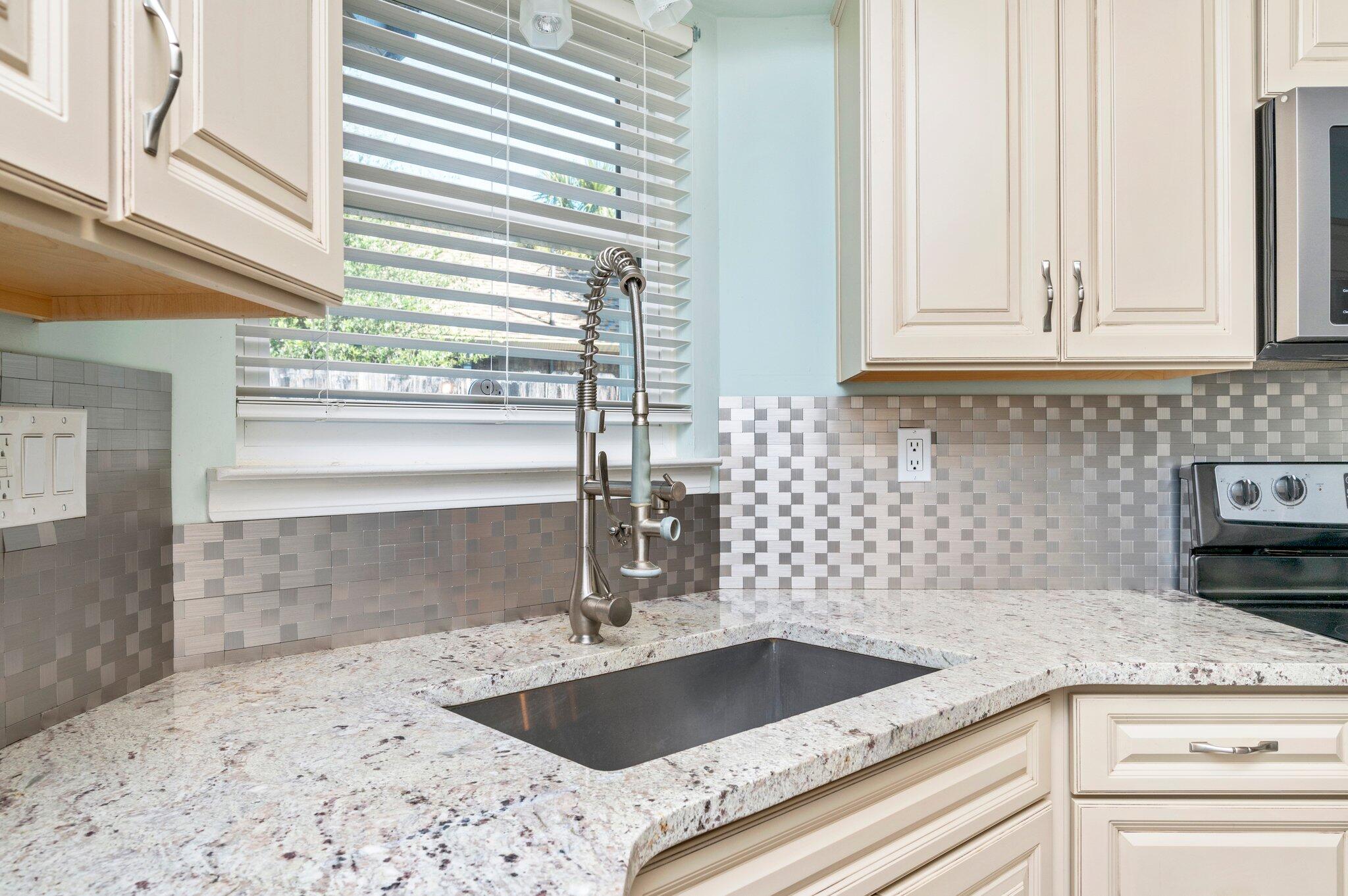 COUNTRYVIEW ESTATES 2ND ADDN - Residential