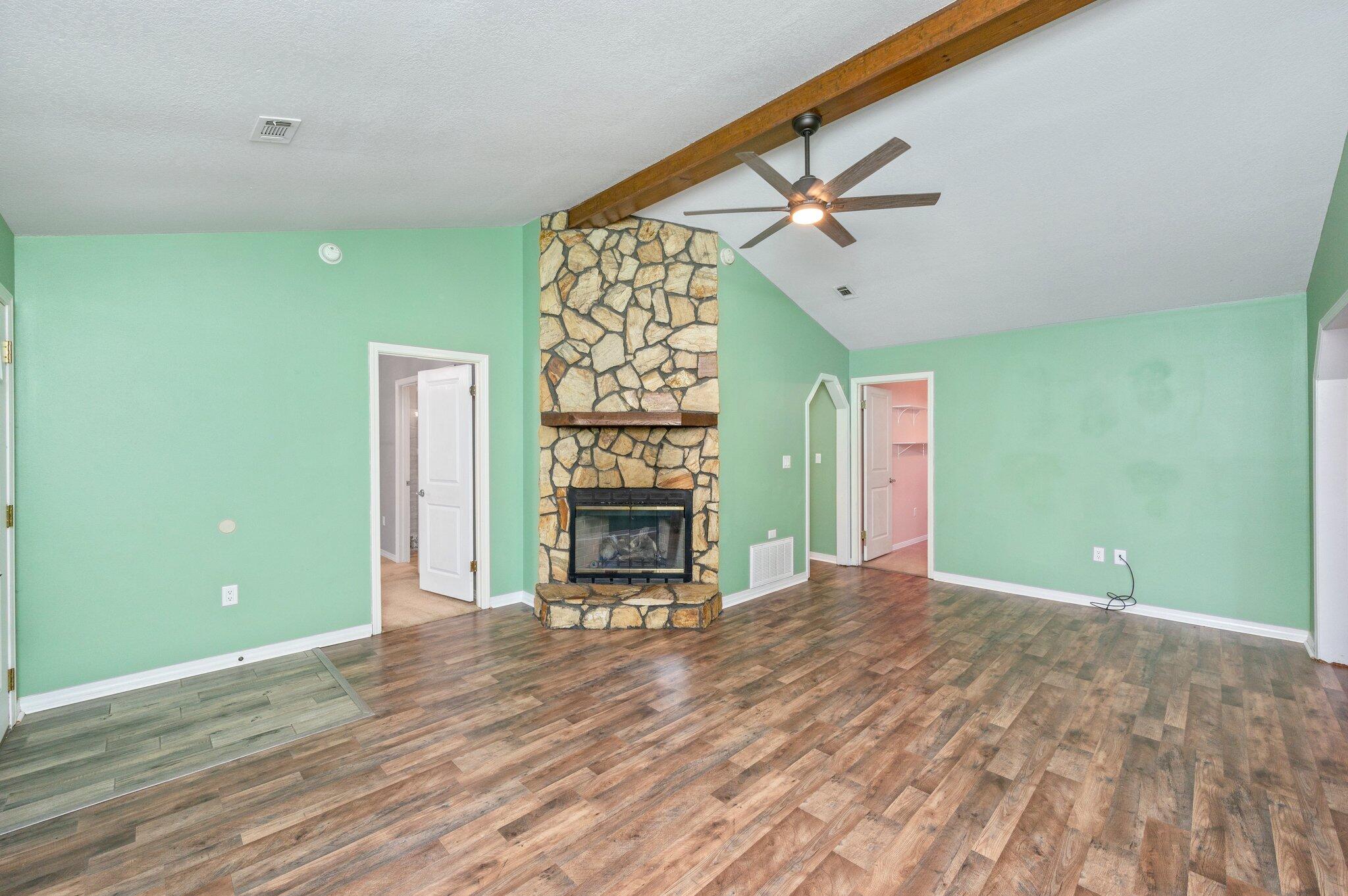 COUNTRYVIEW ESTATES 2ND ADDN - Residential