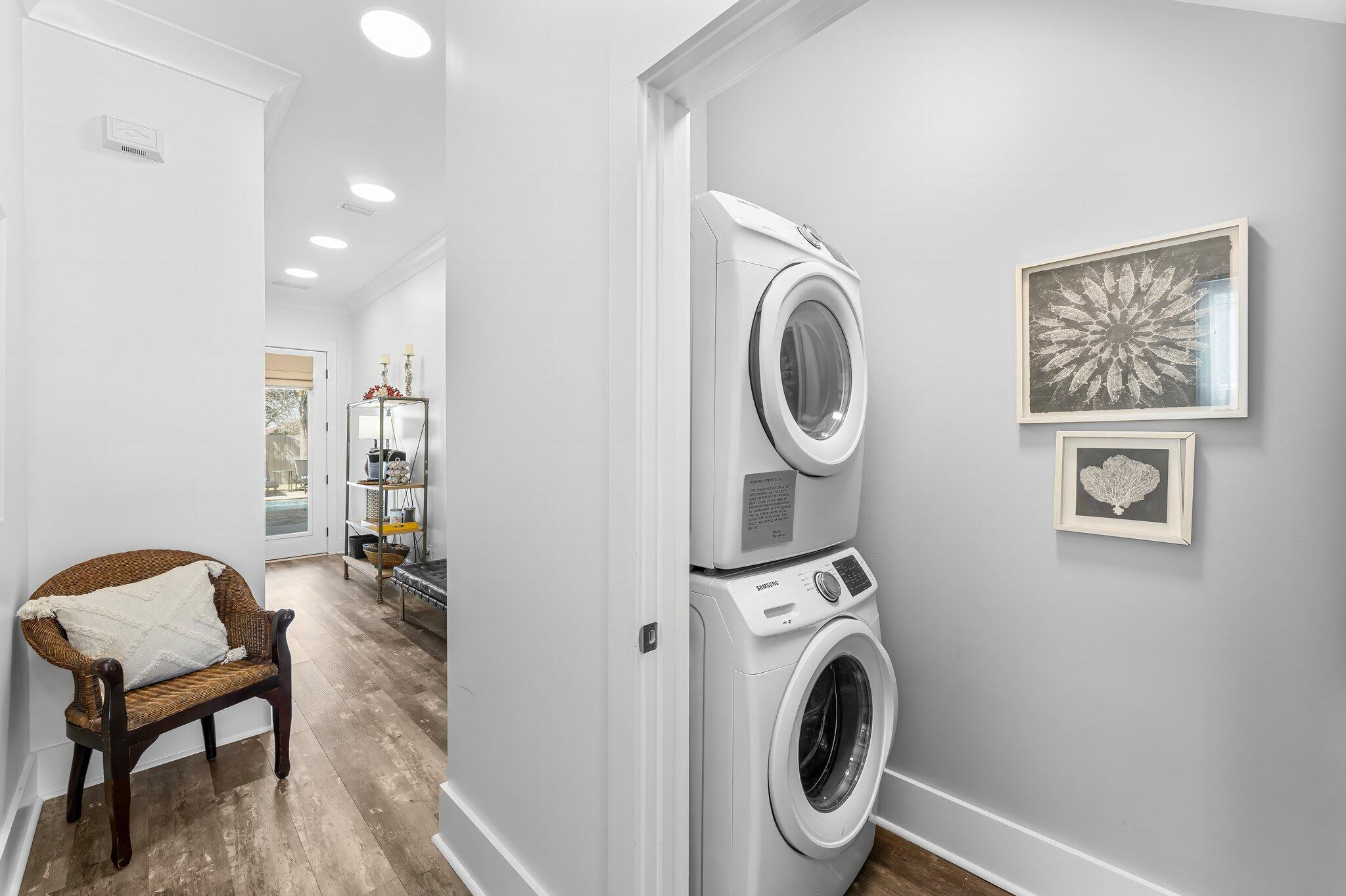 LAGUNA BEACH - Residential