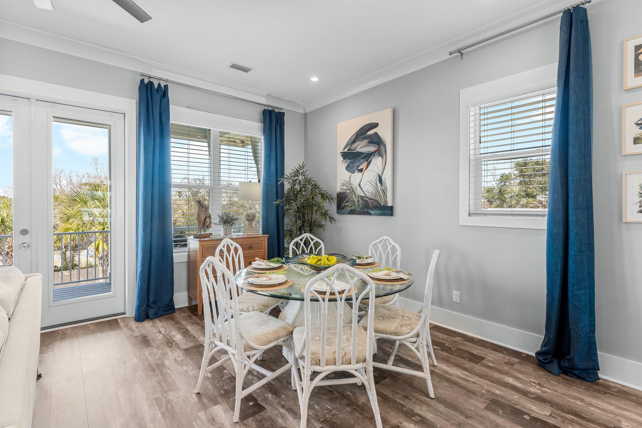 LAGUNA BEACH - Residential