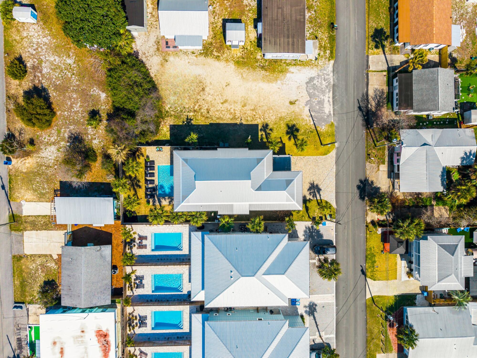 LAGUNA BEACH - Residential