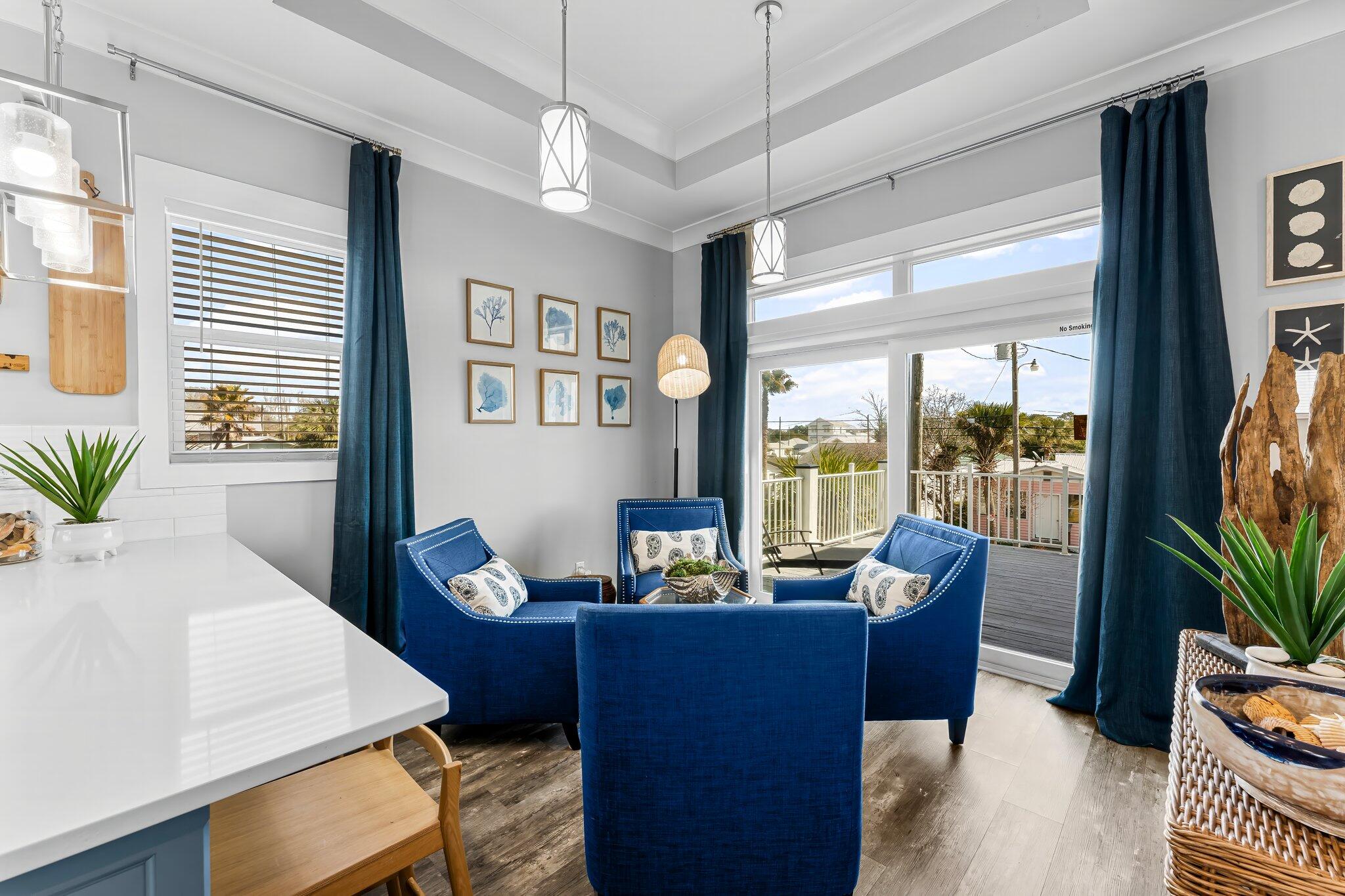 LAGUNA BEACH - Residential