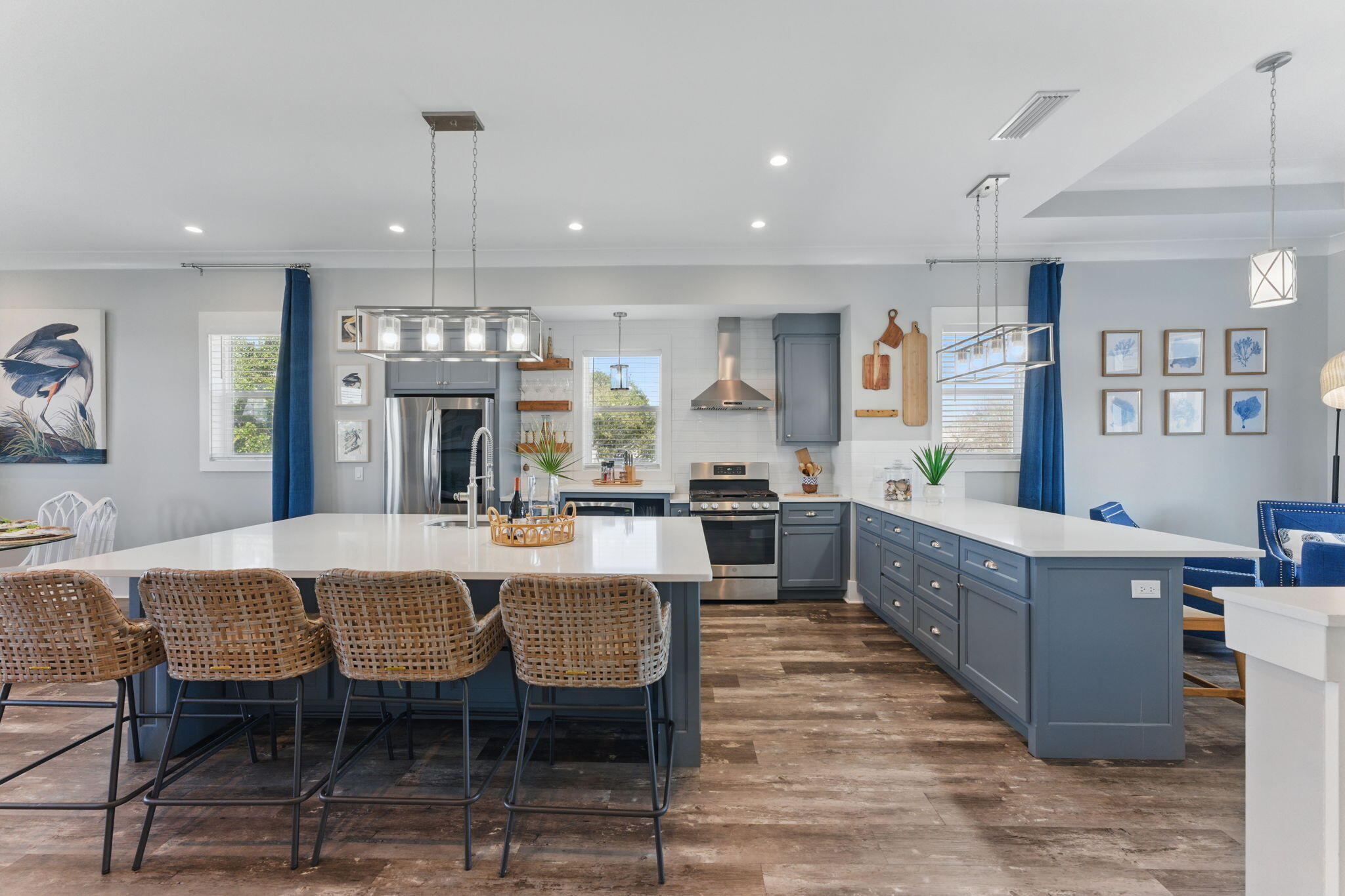 LAGUNA BEACH - Residential