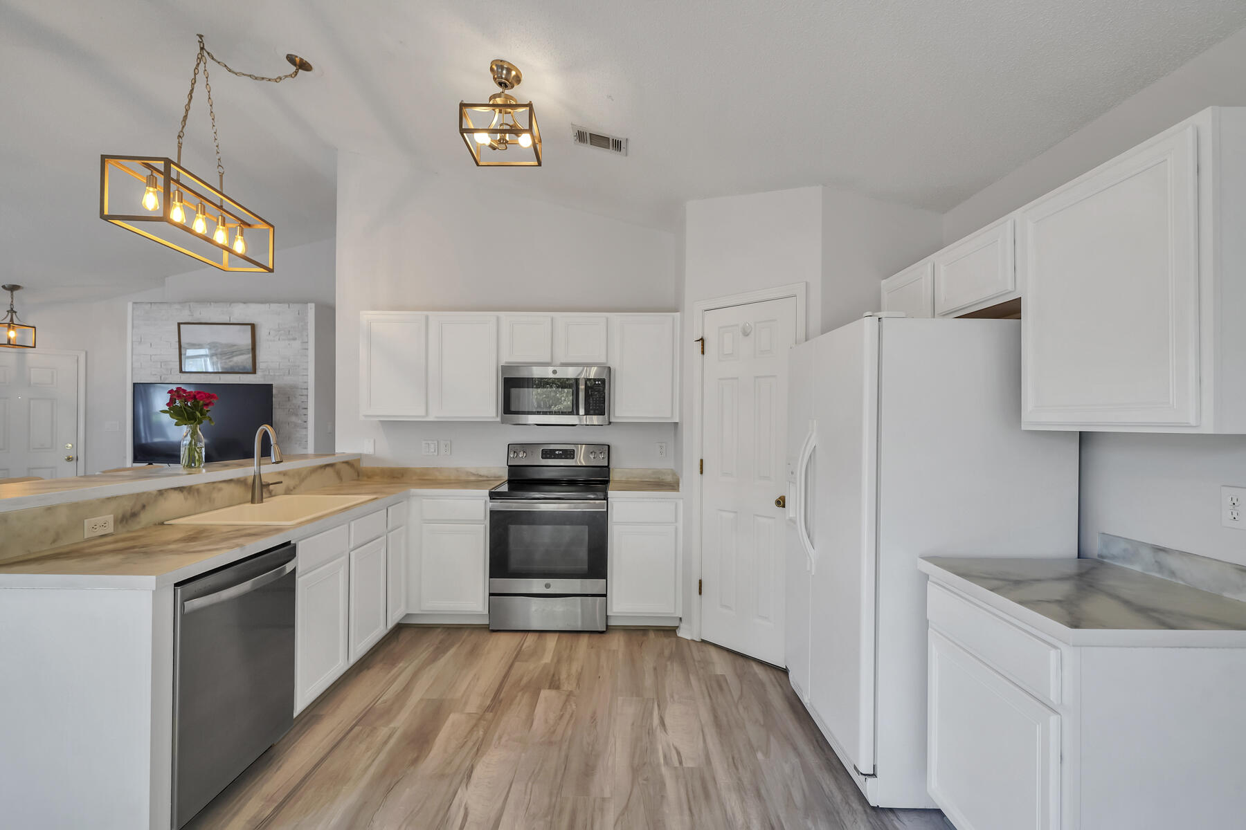 SOUTHWAY ESTATES 2ND ADDN - Residential