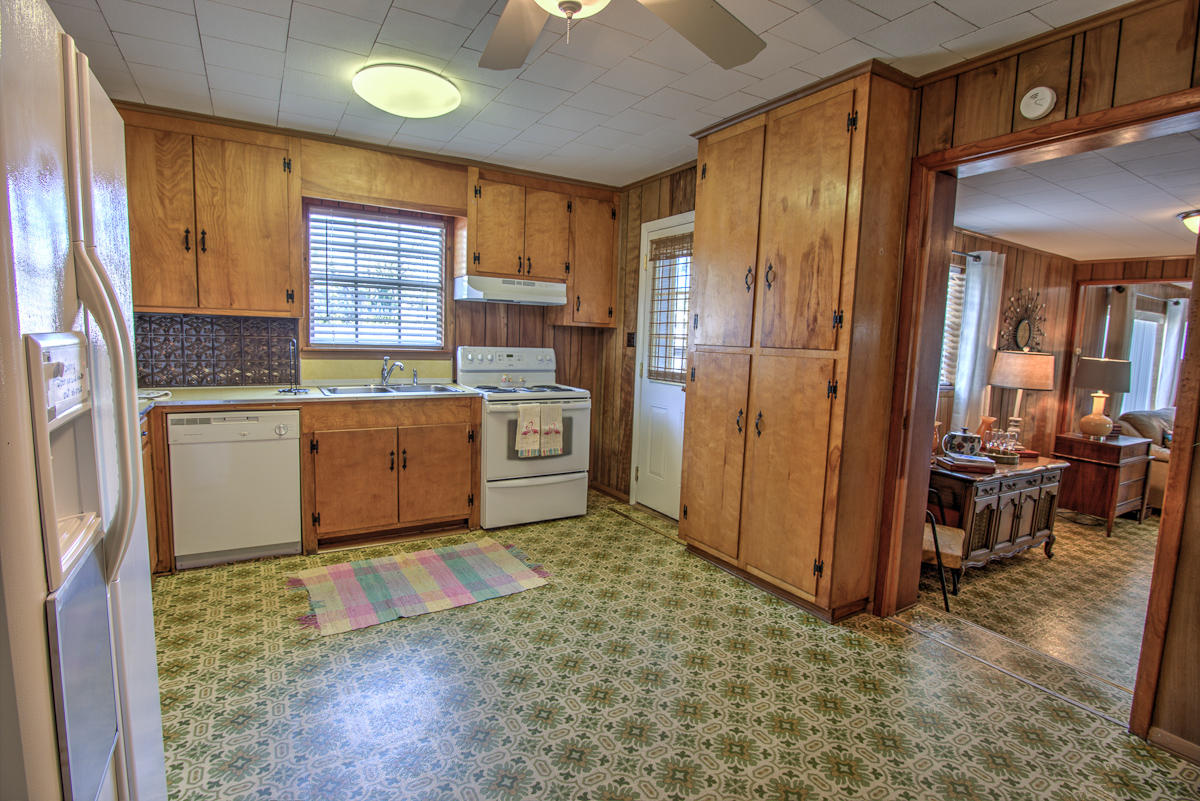 BID-A-WEE S/D - Residential