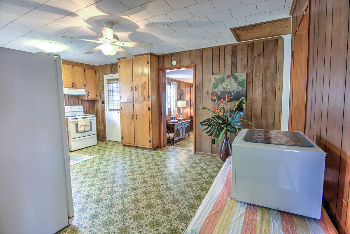 BID-A-WEE S/D - Residential