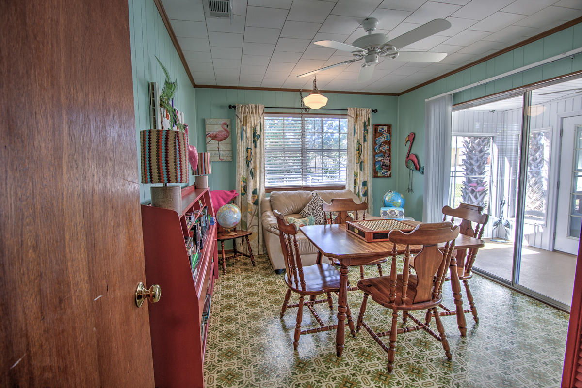 BID-A-WEE S/D - Residential