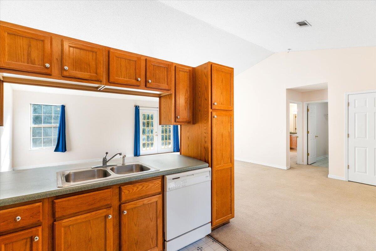 THE PINES - Residential