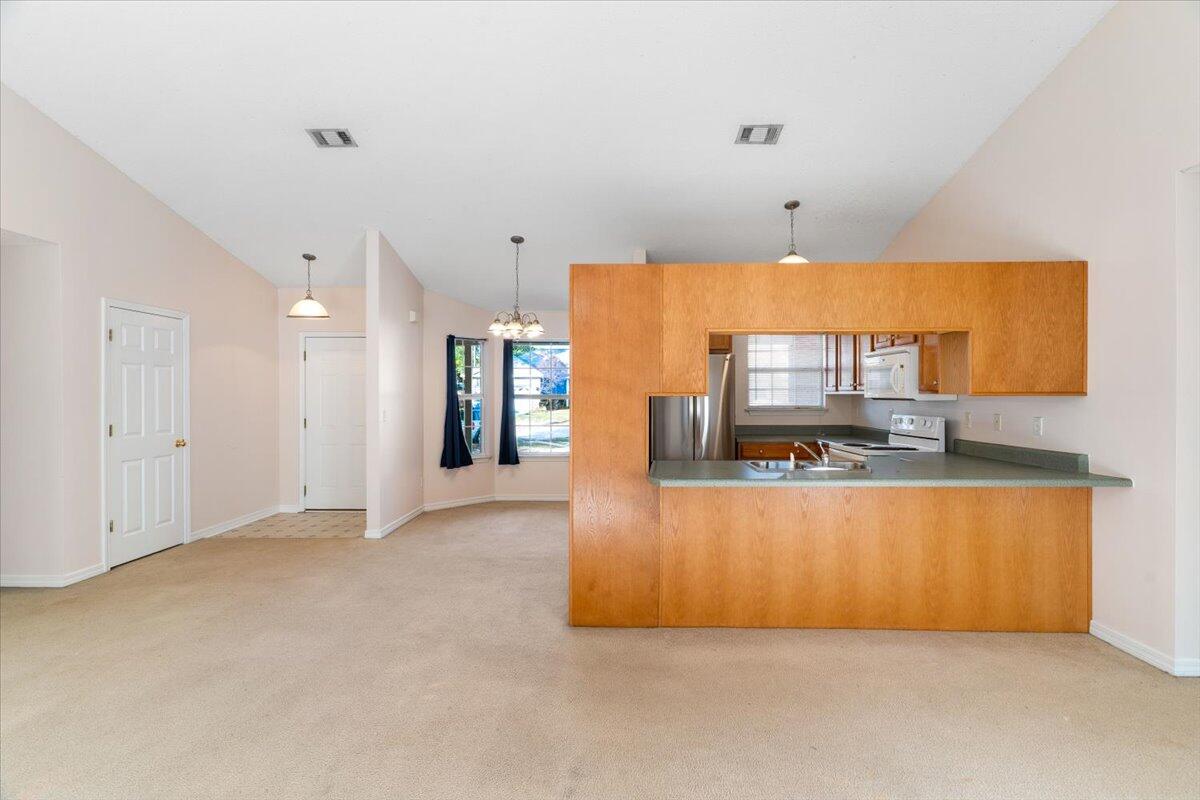 THE PINES - Residential