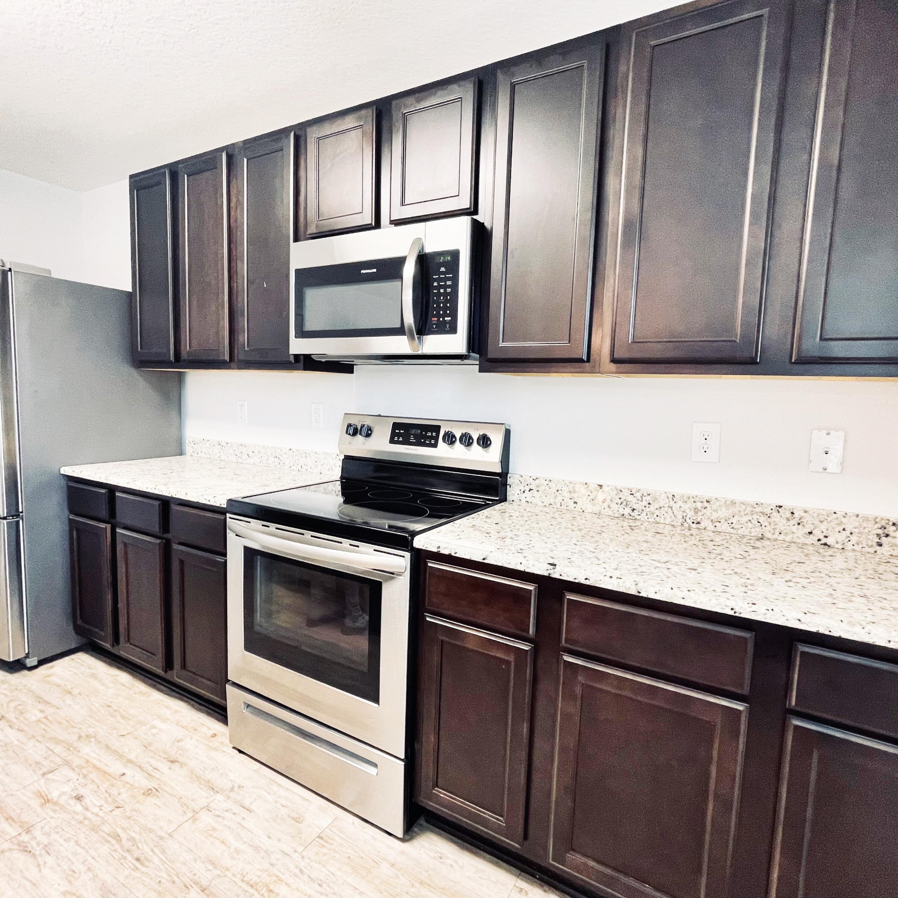 Redstone Commons - Residential Lease