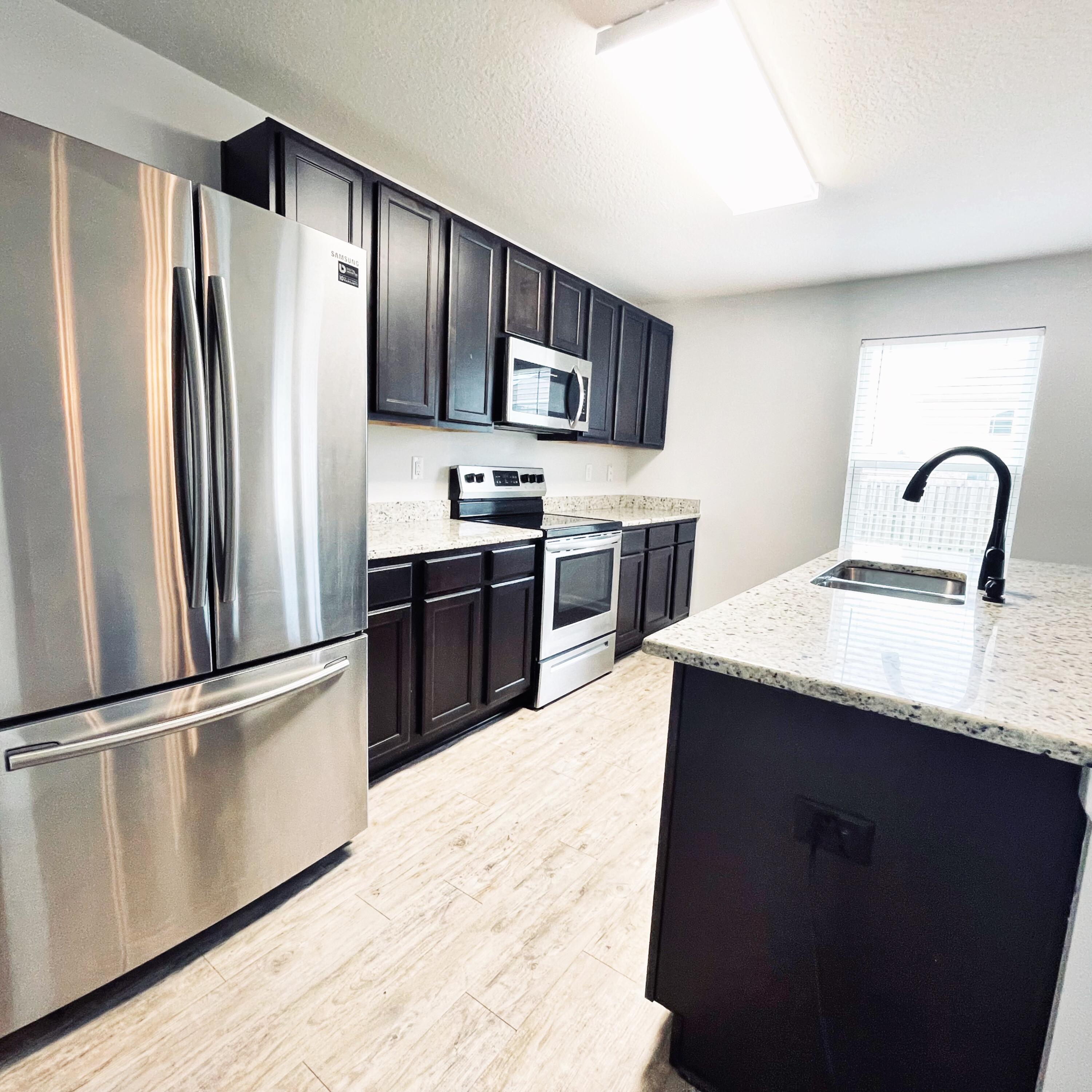 Redstone Commons - Residential Lease