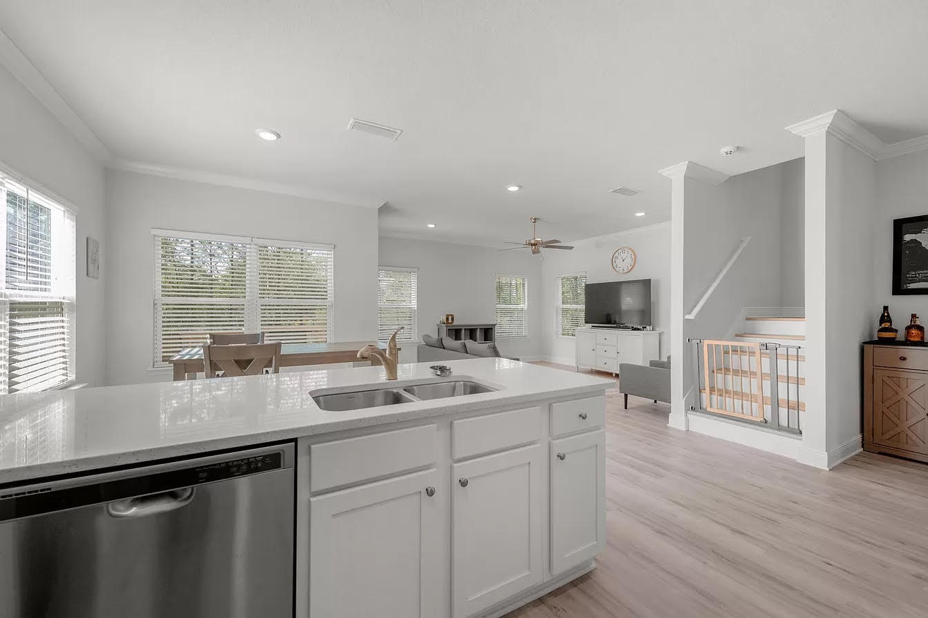 Hammock Oaks - Residential Lease