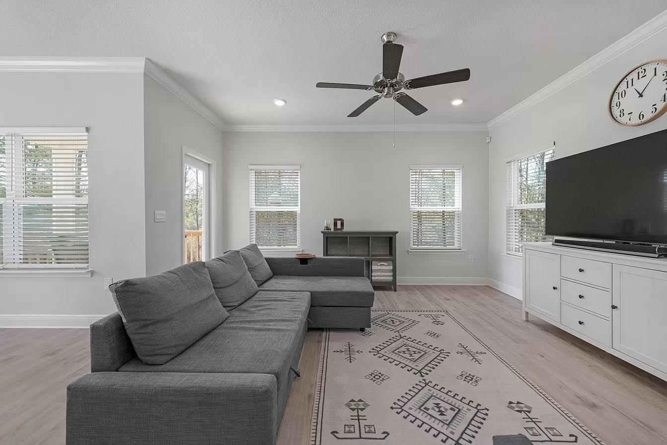 Hammock Oaks - Residential Lease