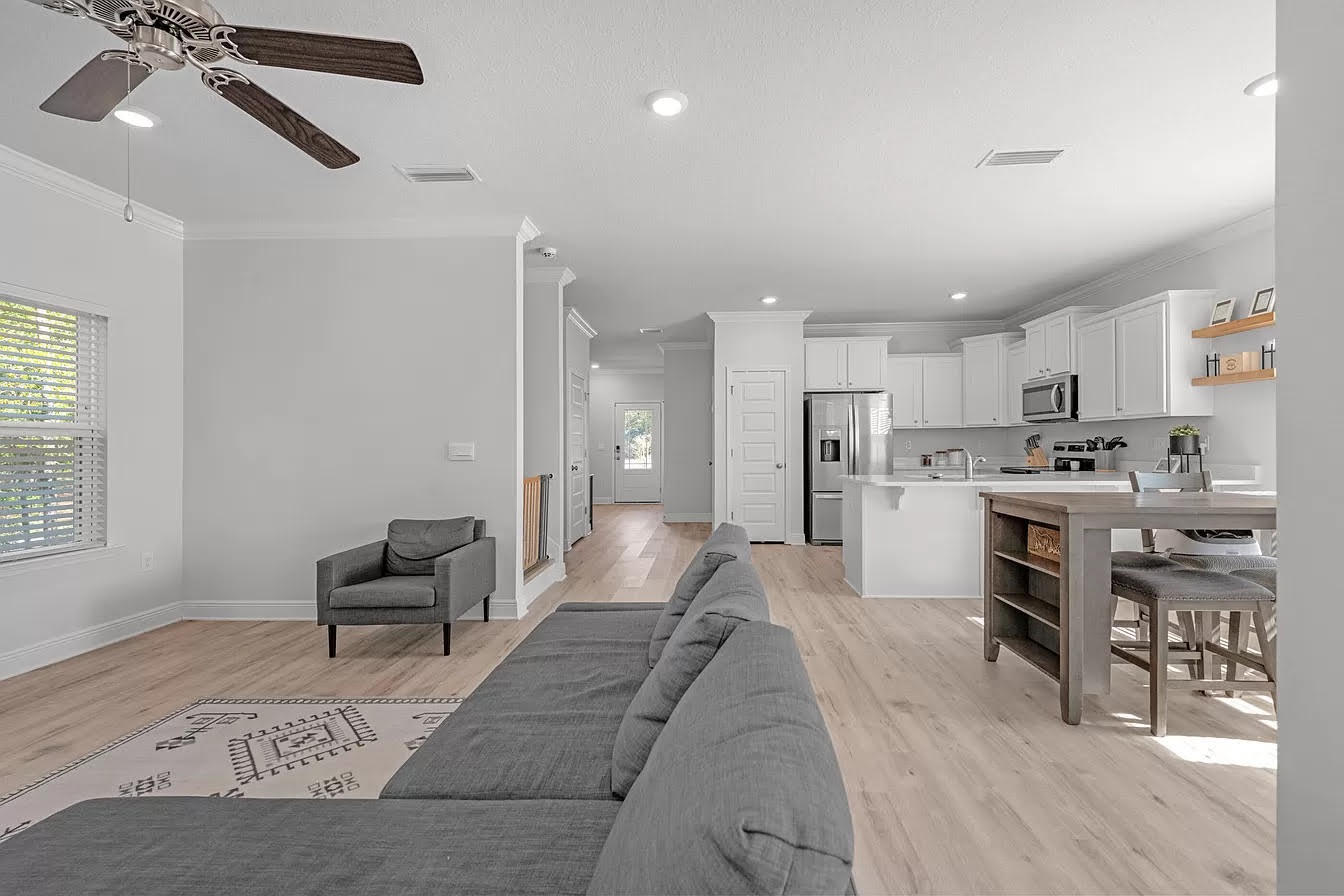 Hammock Oaks - Residential Lease