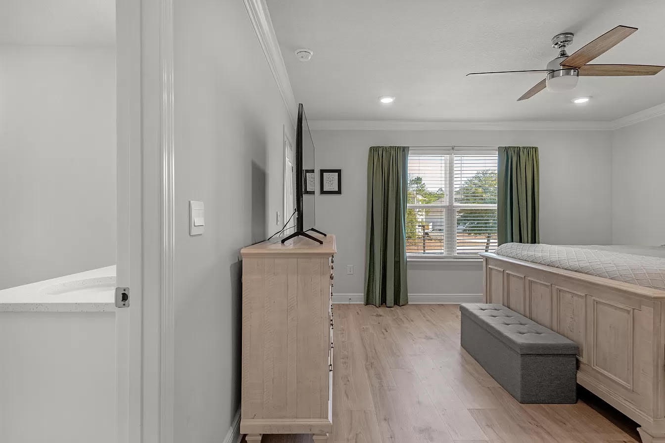 Hammock Oaks - Residential Lease