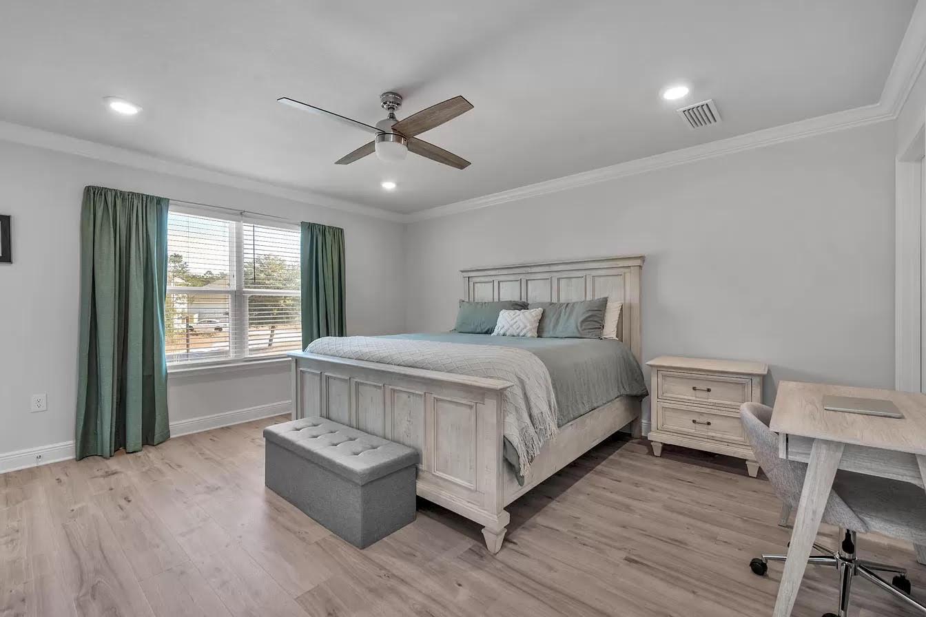 Hammock Oaks - Residential Lease