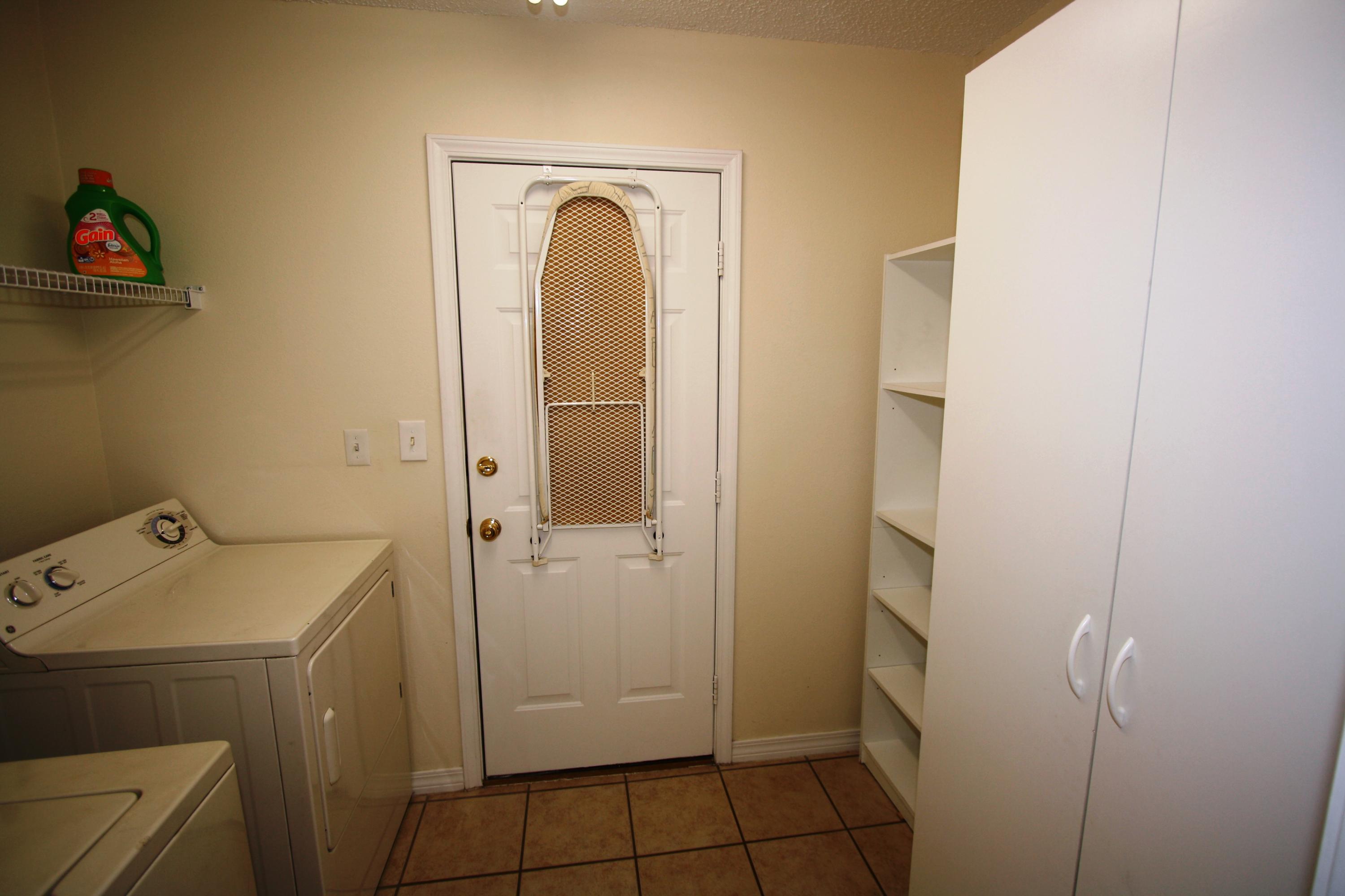 Escada Townhome - Residential