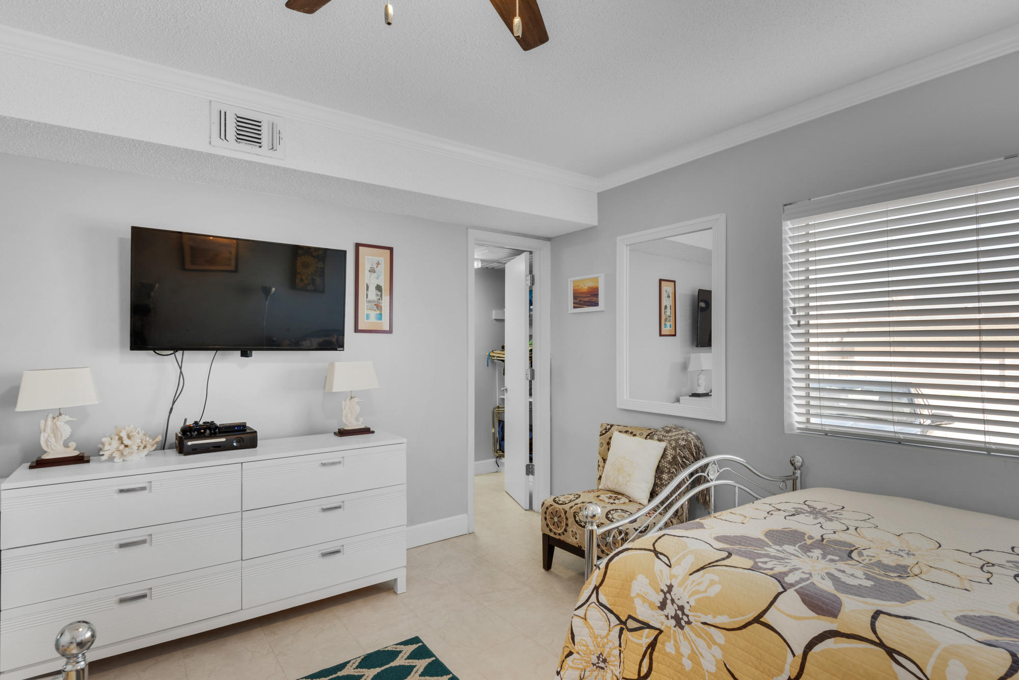 AQUA VILLA - Residential