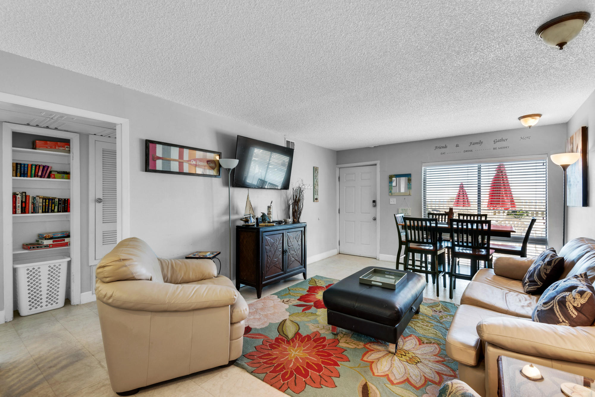 AQUA VILLA - Residential