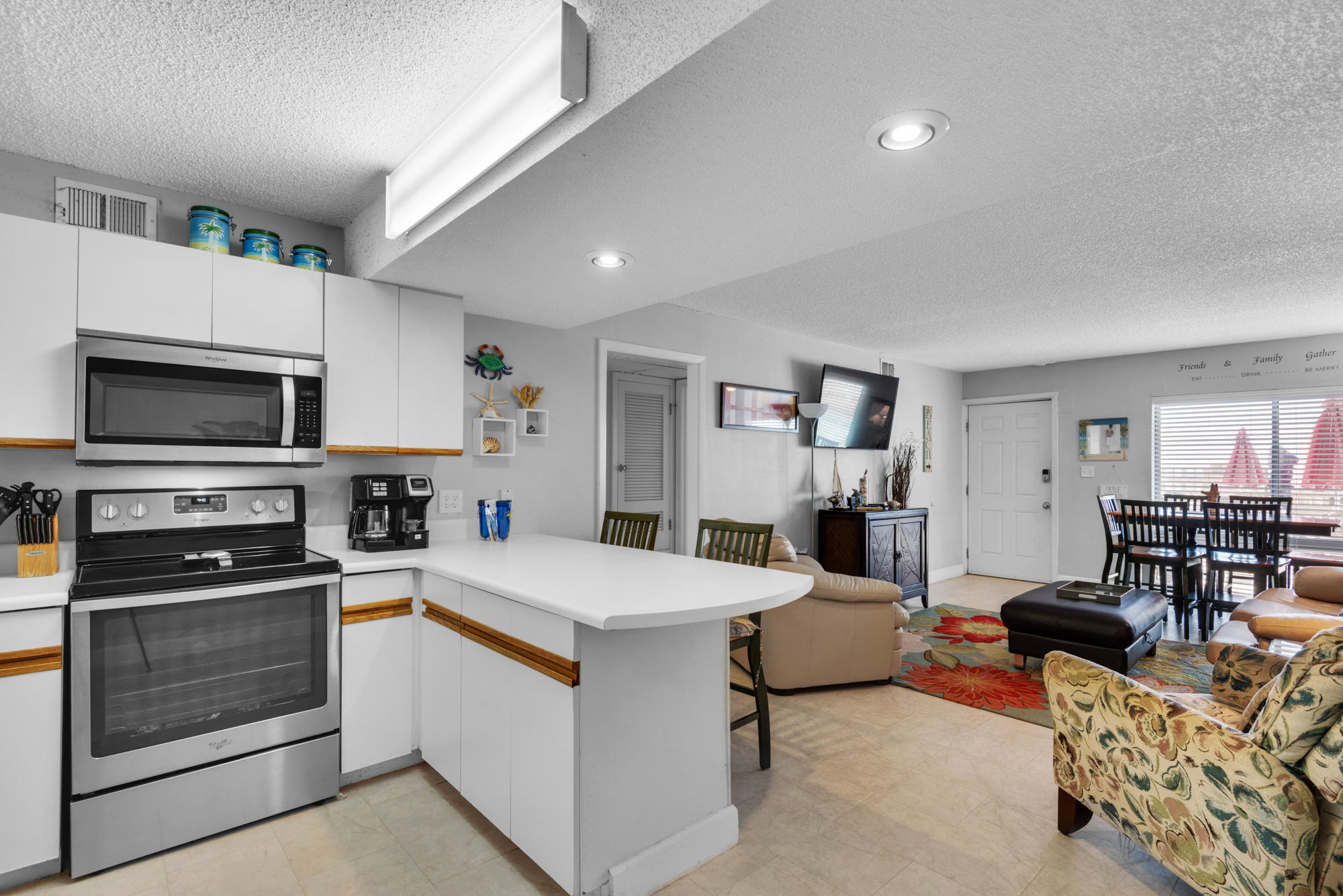 AQUA VILLA - Residential