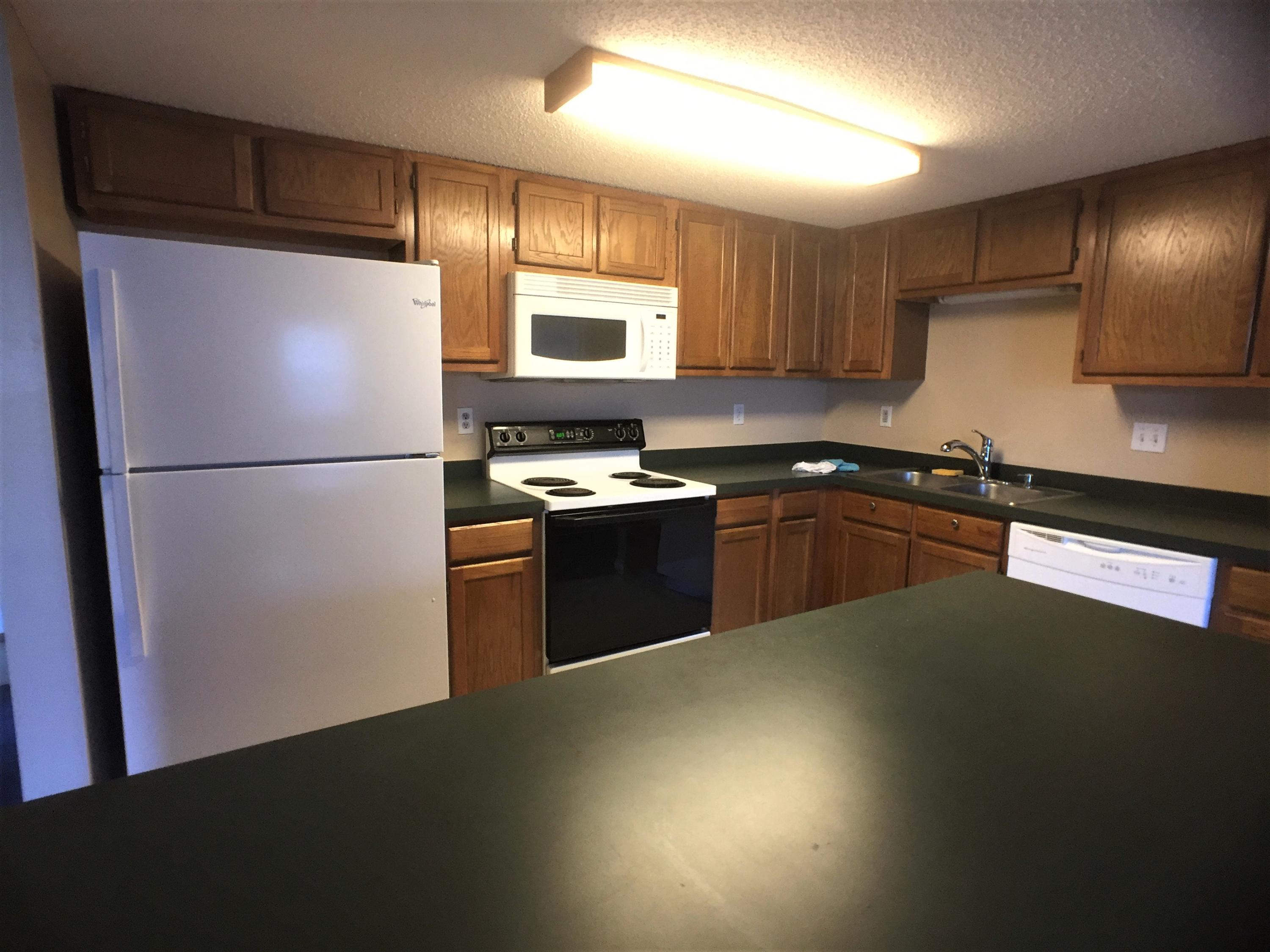 FOREST OAKS PH 1 - Residential Lease