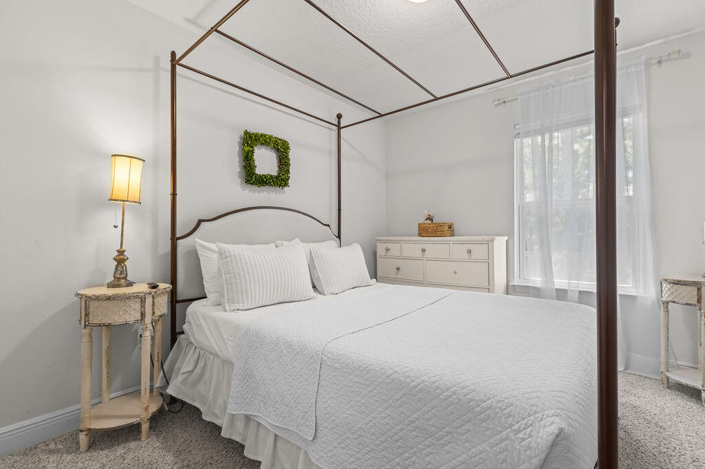 Sandhill Pines - Residential Lease