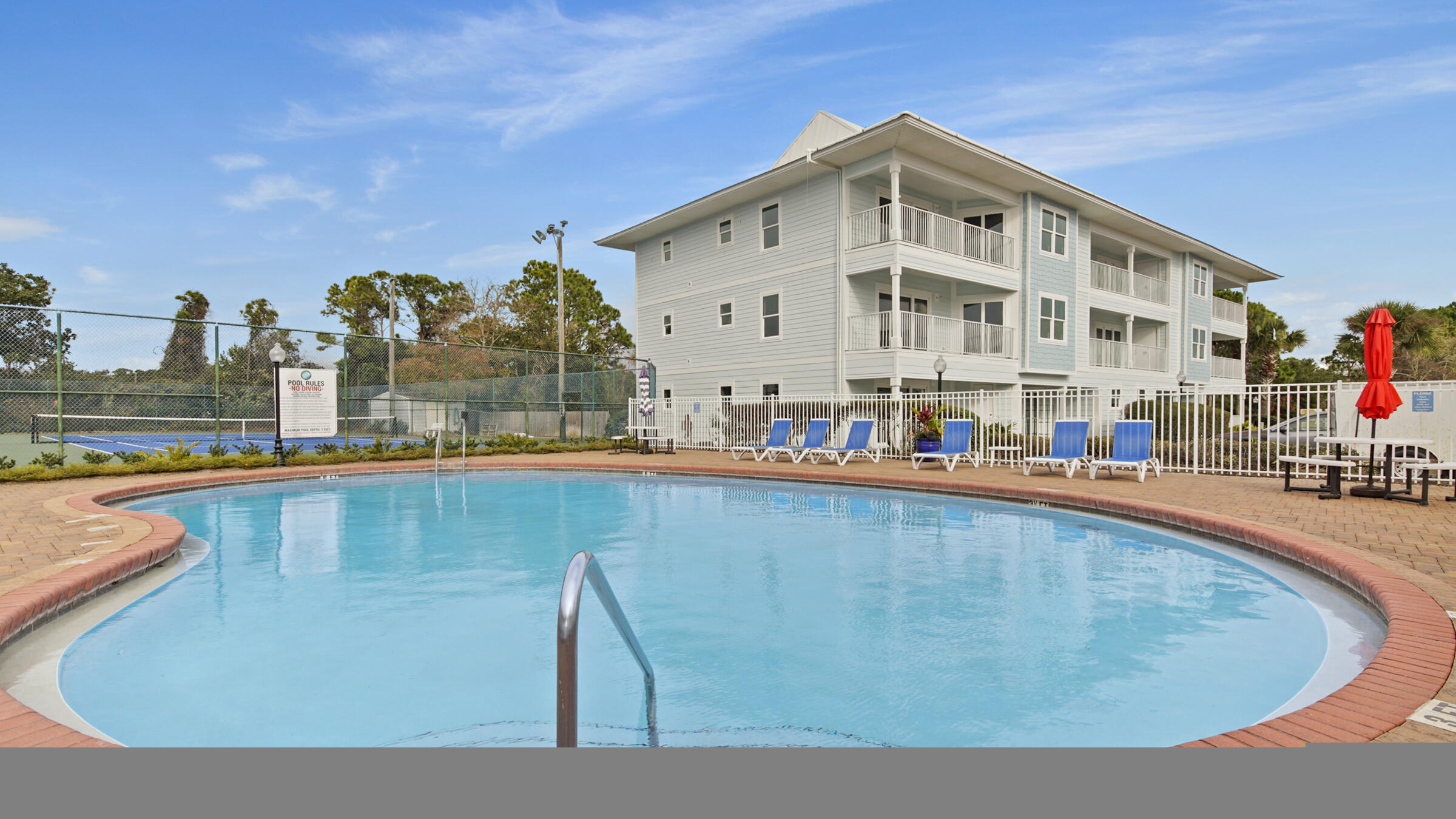 BEACHSIDE VILLAS CONDO - Residential