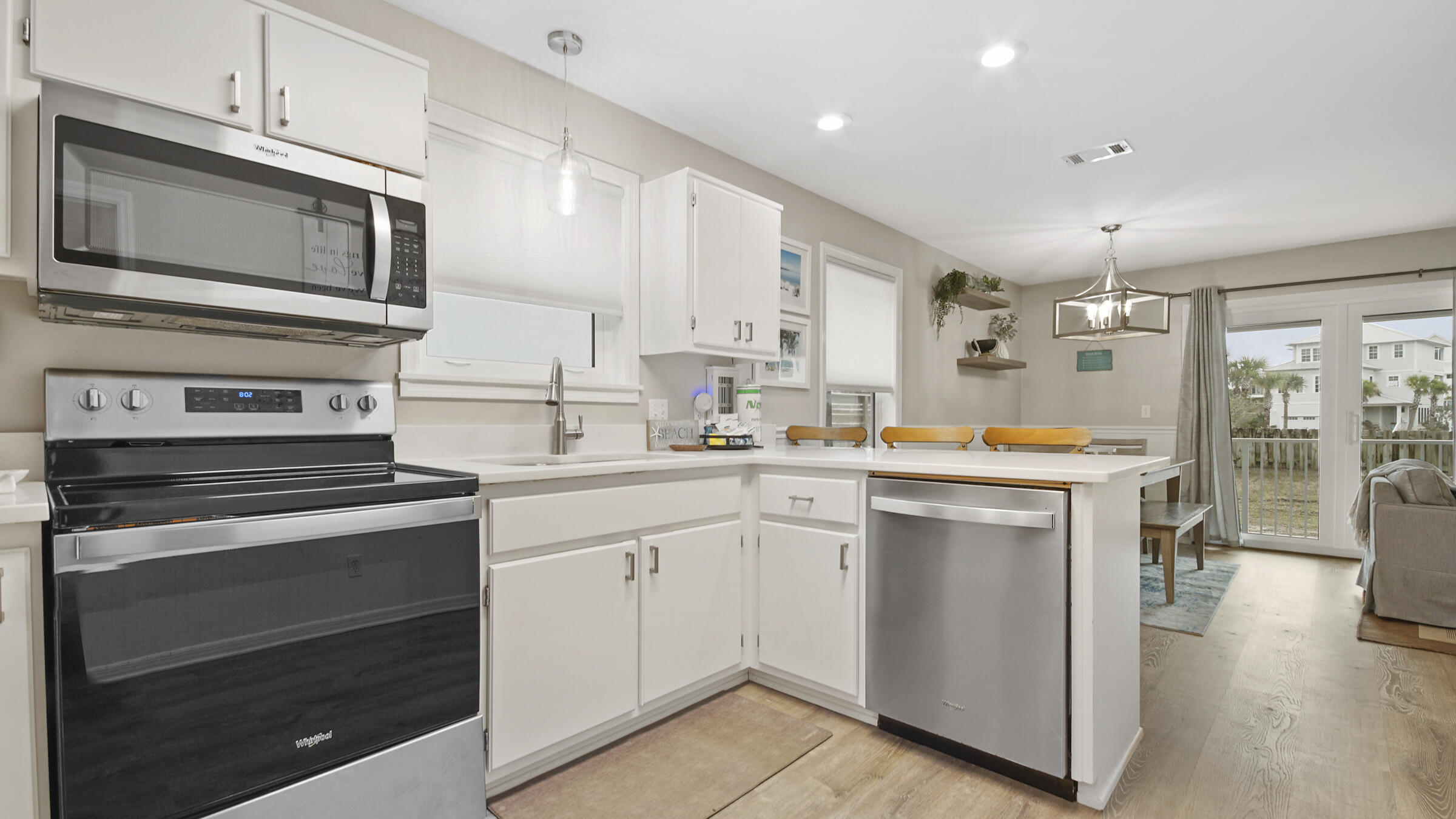 BEACHSIDE VILLAS CONDO - Residential