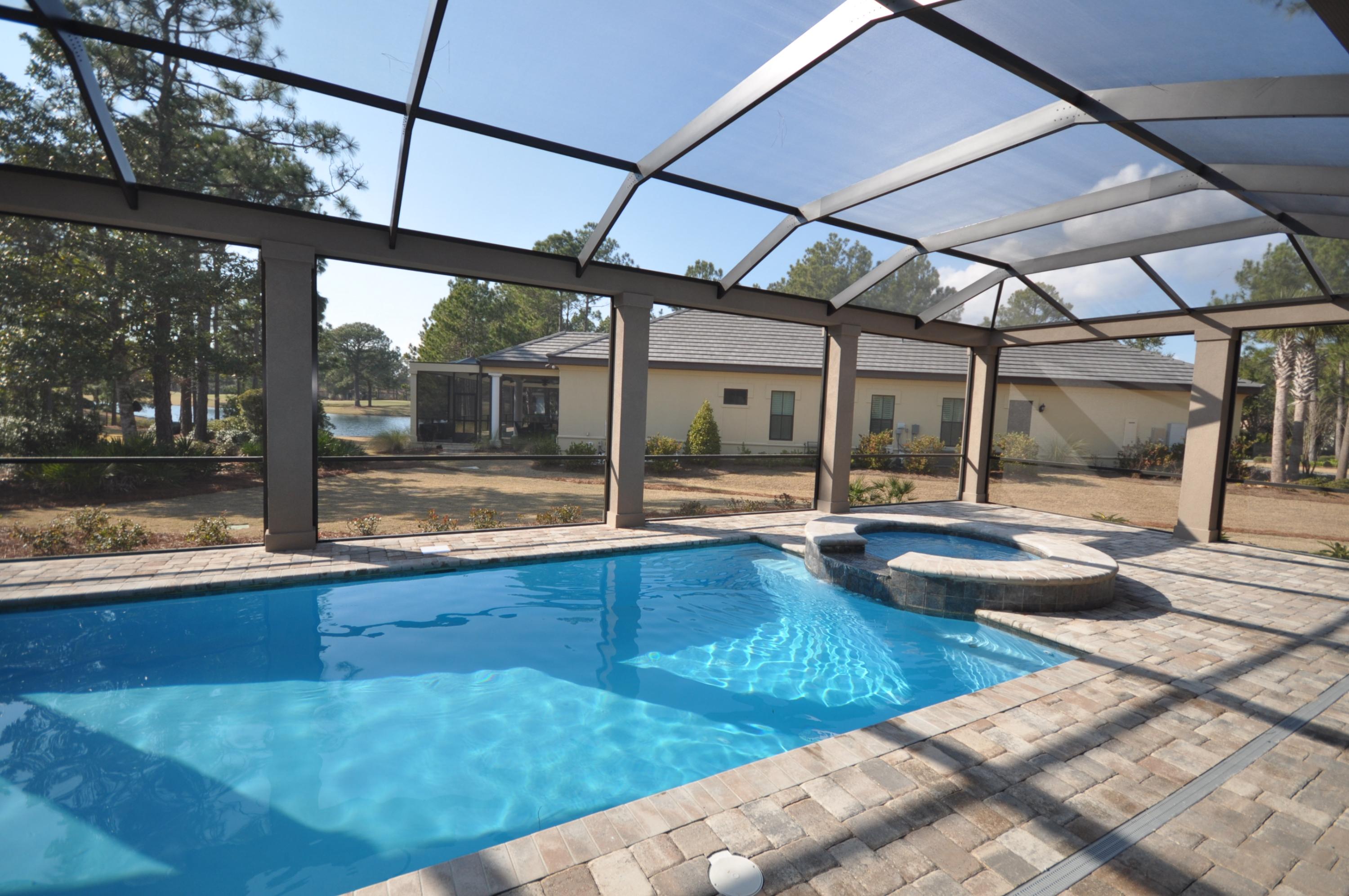 ISLAND GREEN - Residential