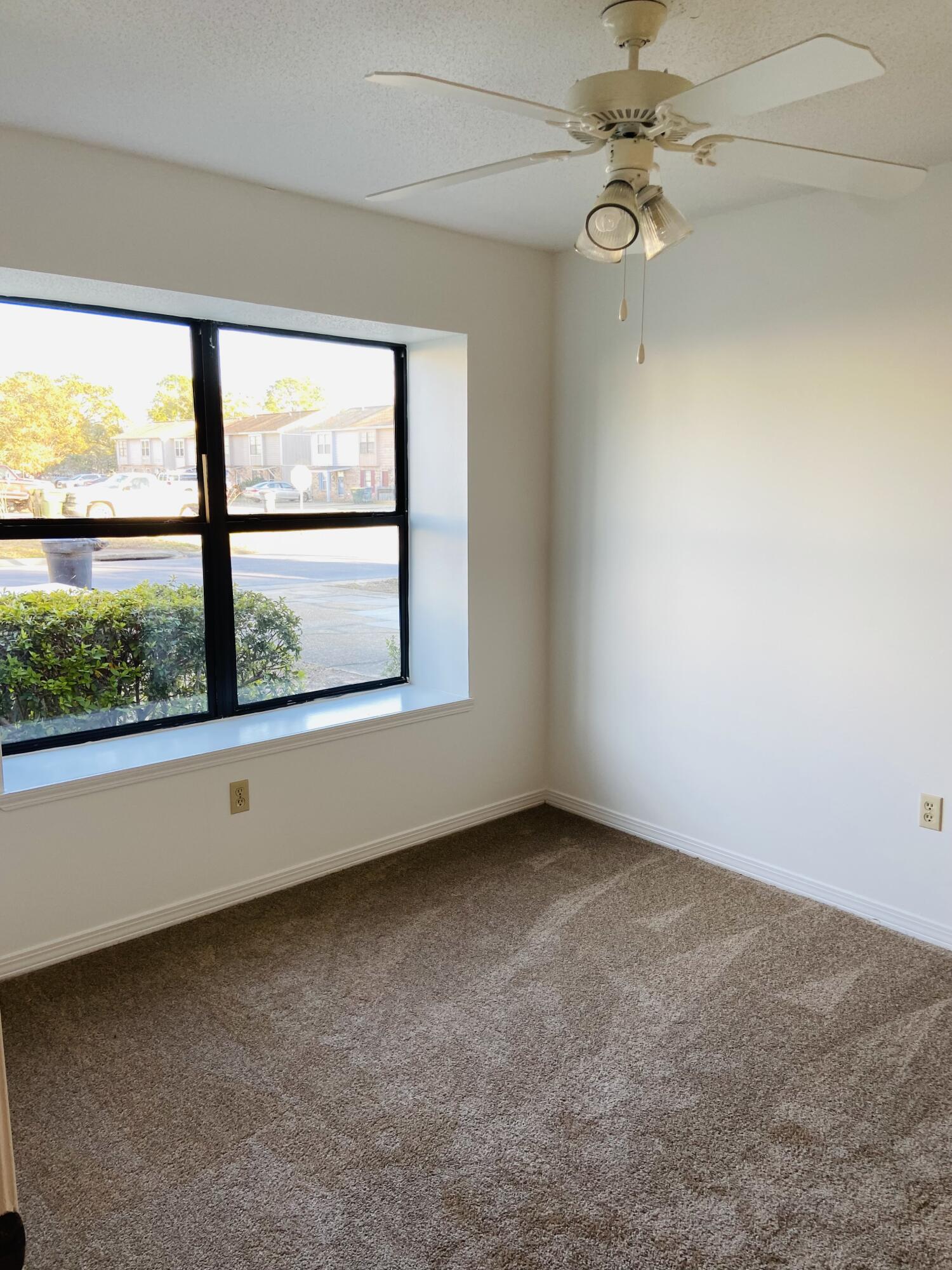 VIKING MANOR PH 1 - Residential