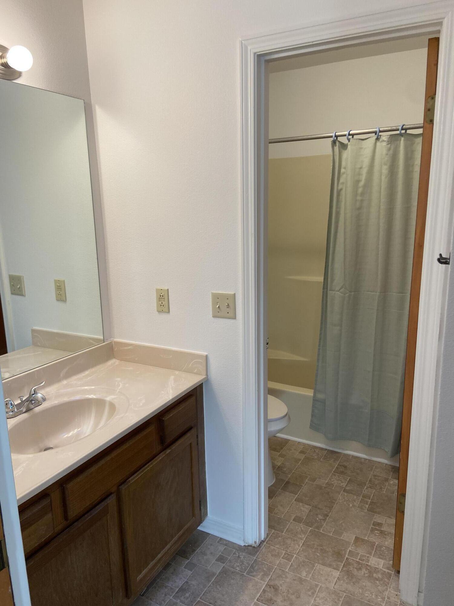 VIKING MANOR PH 1 - Residential