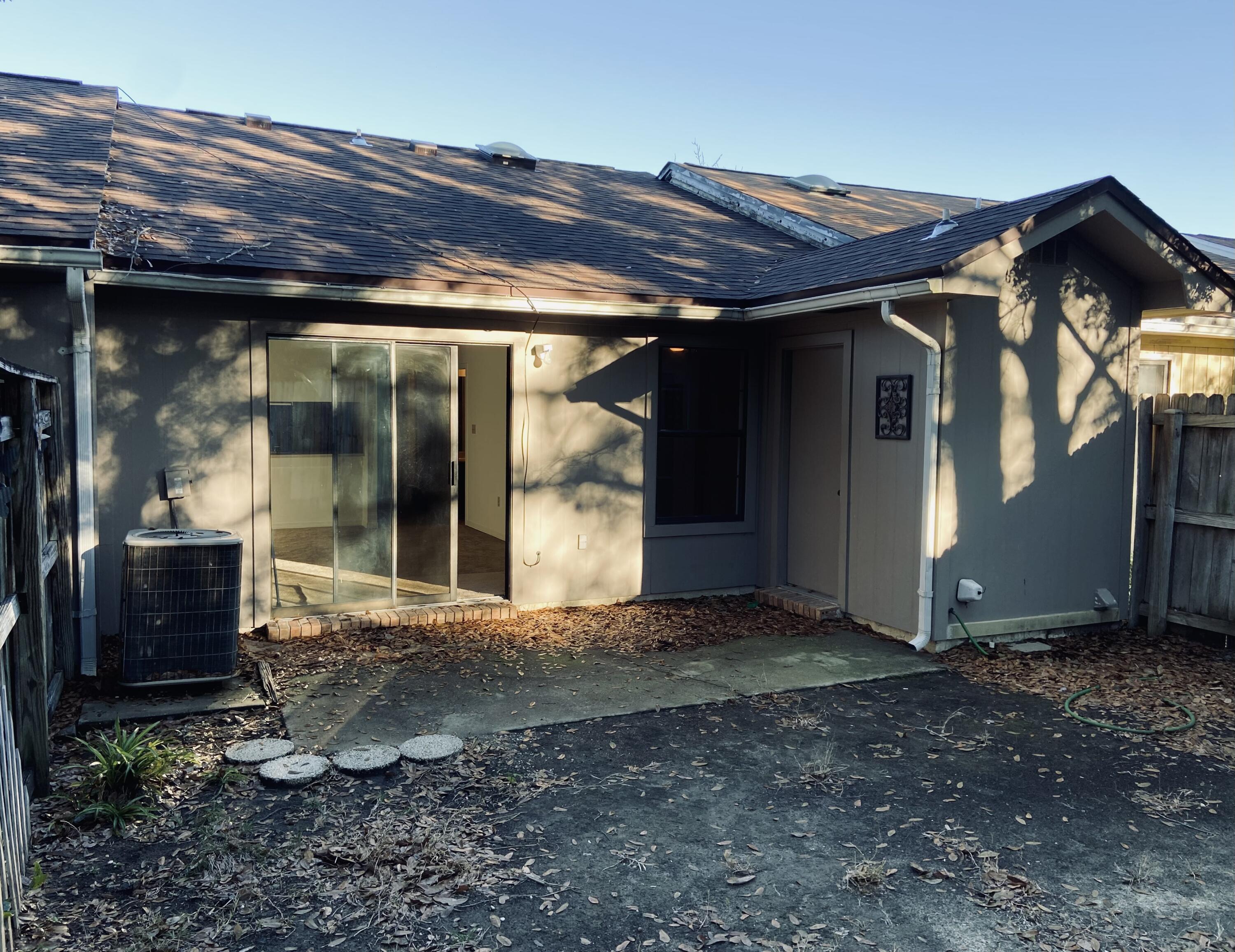 VIKING MANOR PH 1 - Residential