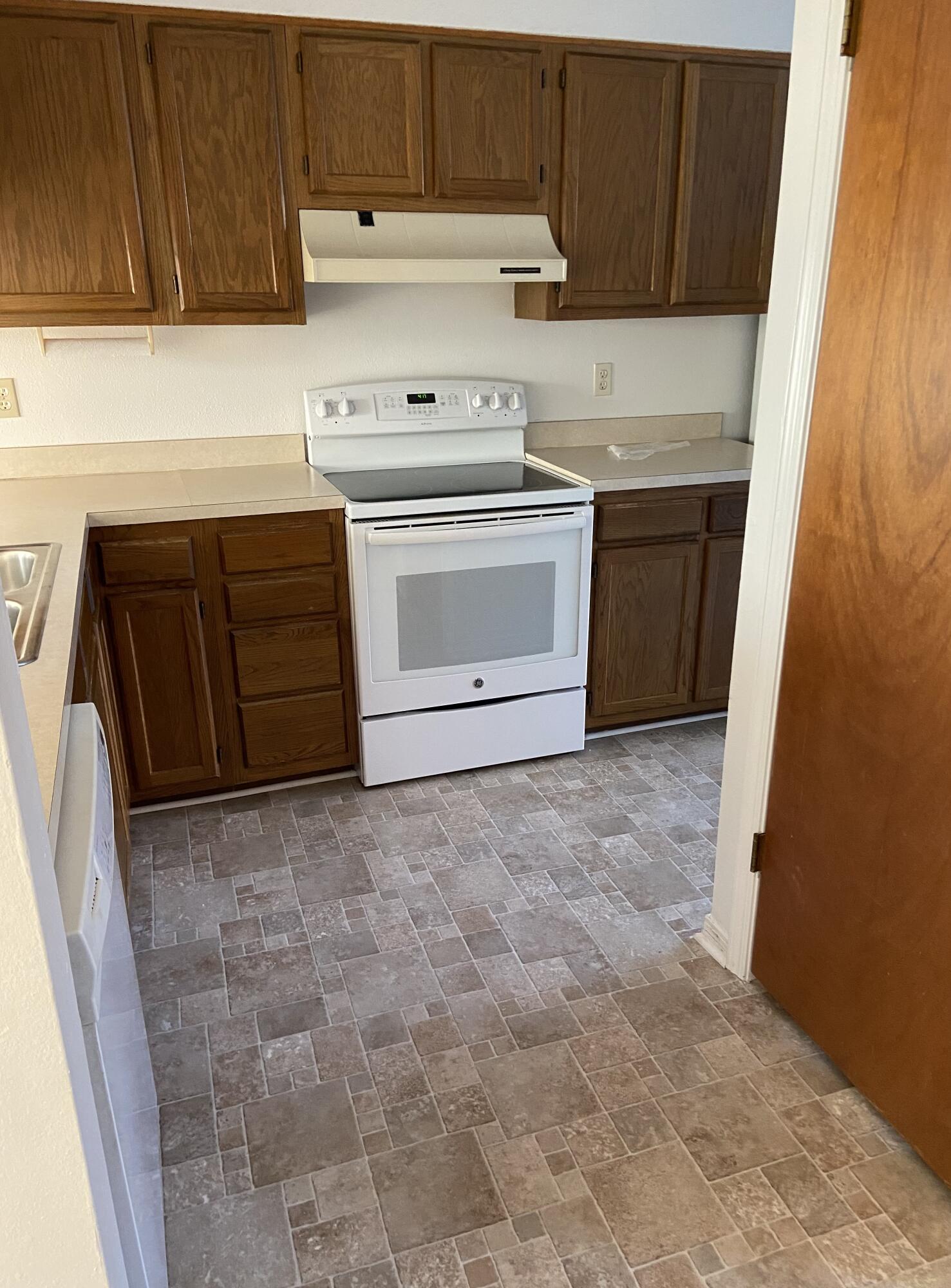 VIKING MANOR PH 1 - Residential