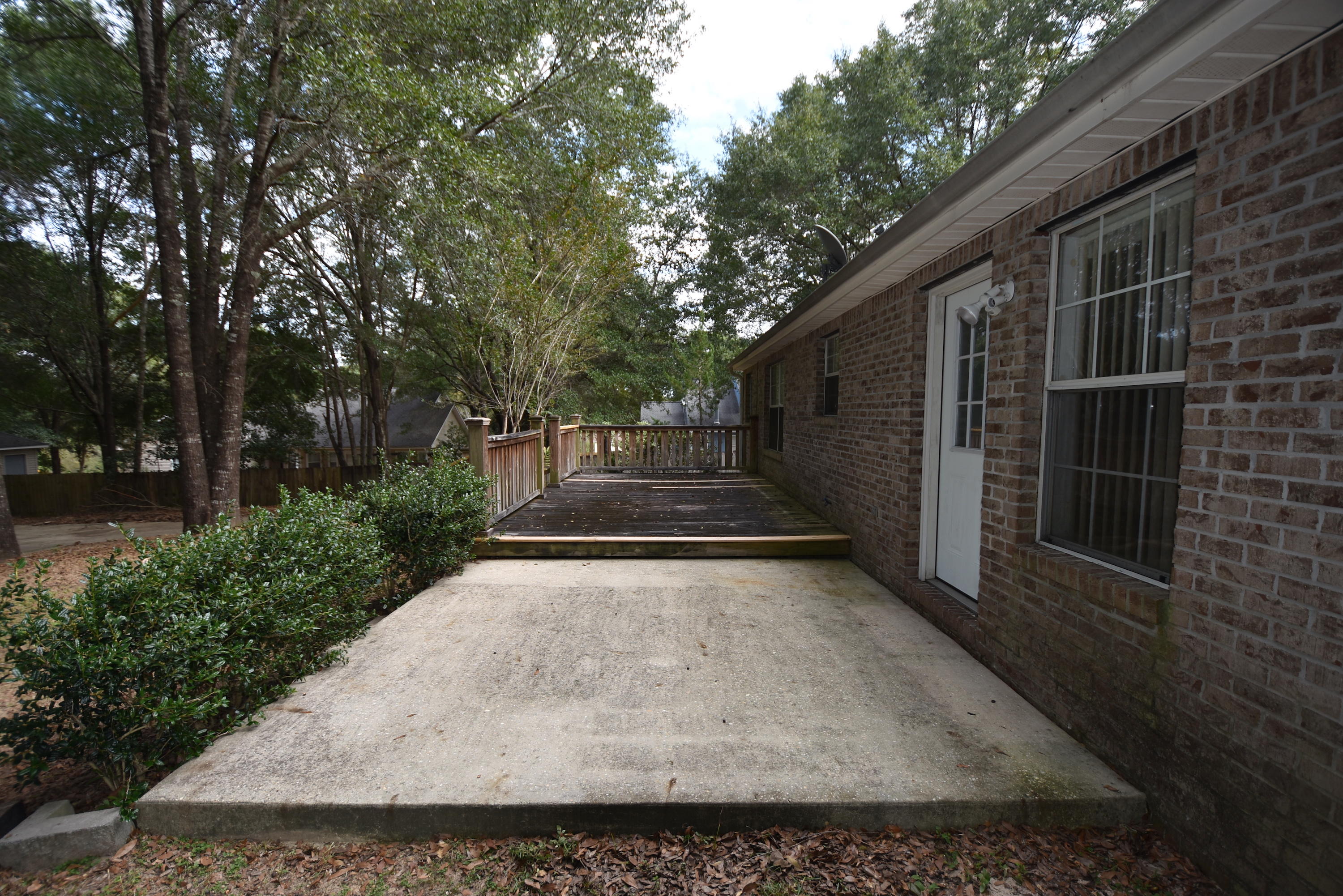 ROLLING HILLS ESTATES - Residential