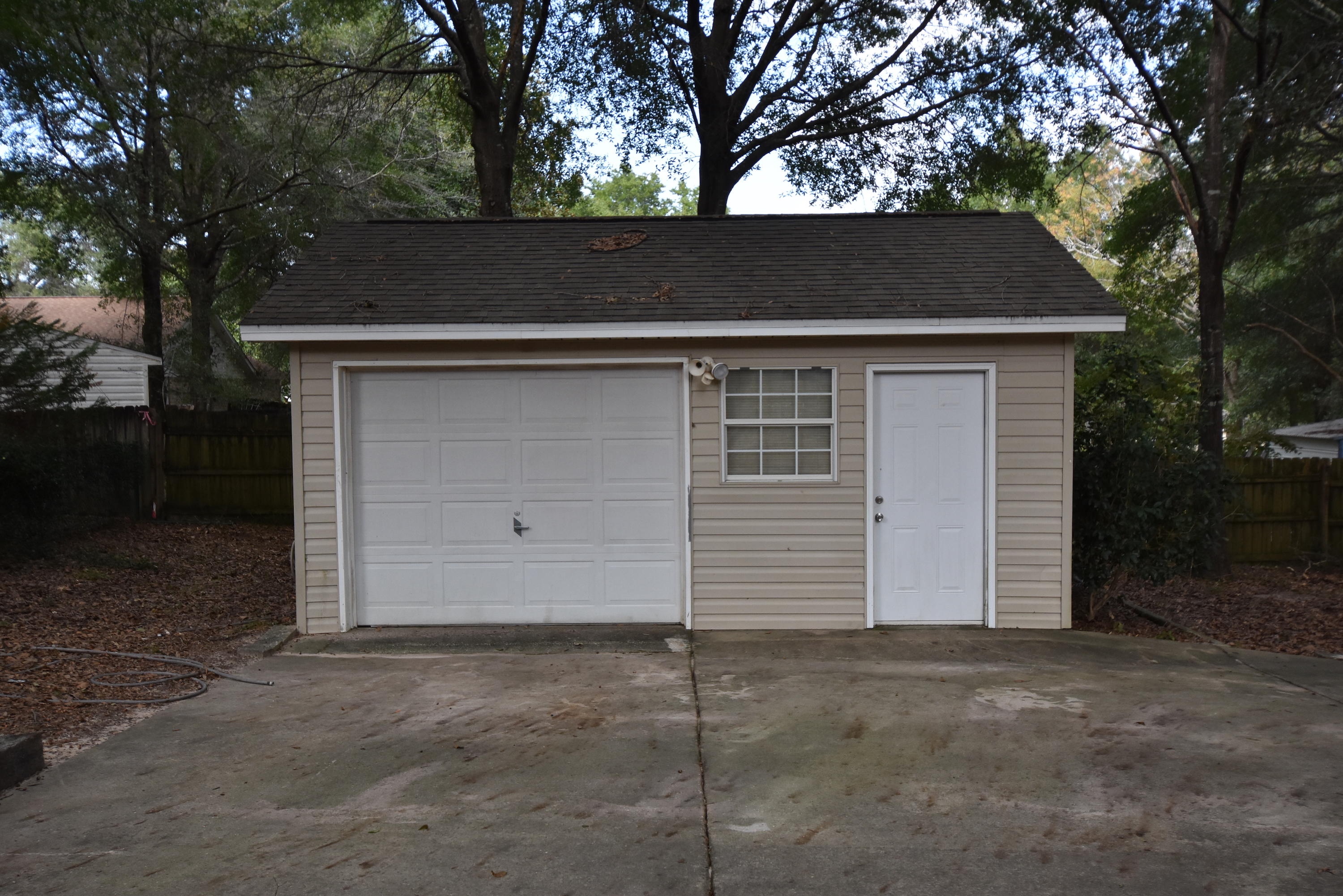 ROLLING HILLS ESTATES - Residential