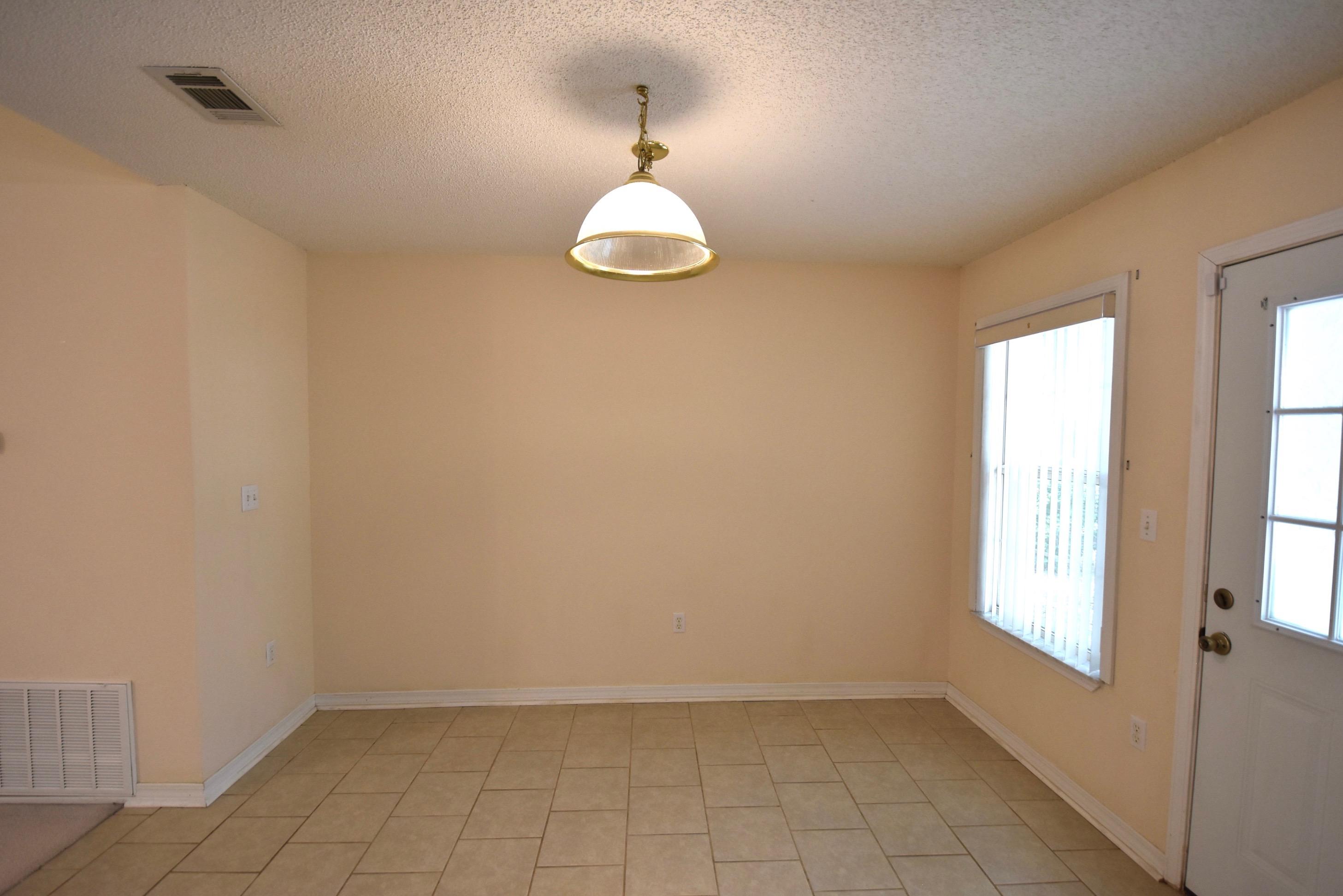 ROLLING HILLS ESTATES - Residential