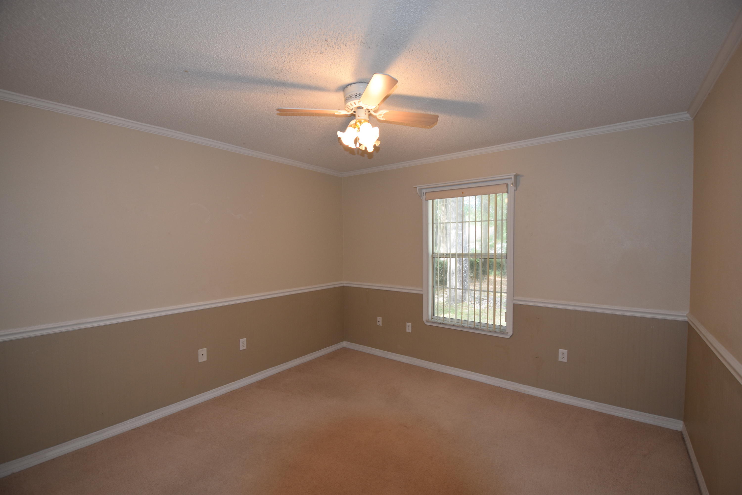 ROLLING HILLS ESTATES - Residential