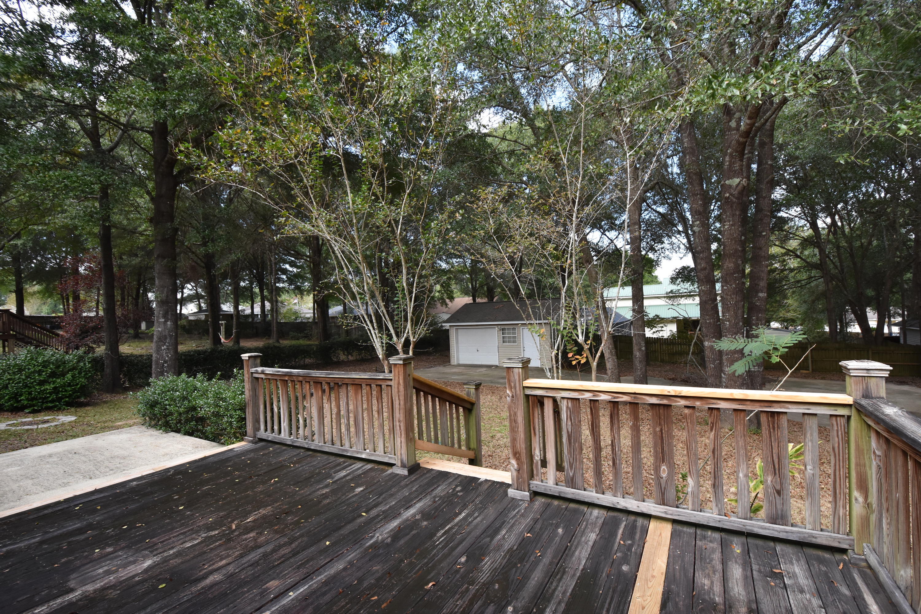 ROLLING HILLS ESTATES - Residential