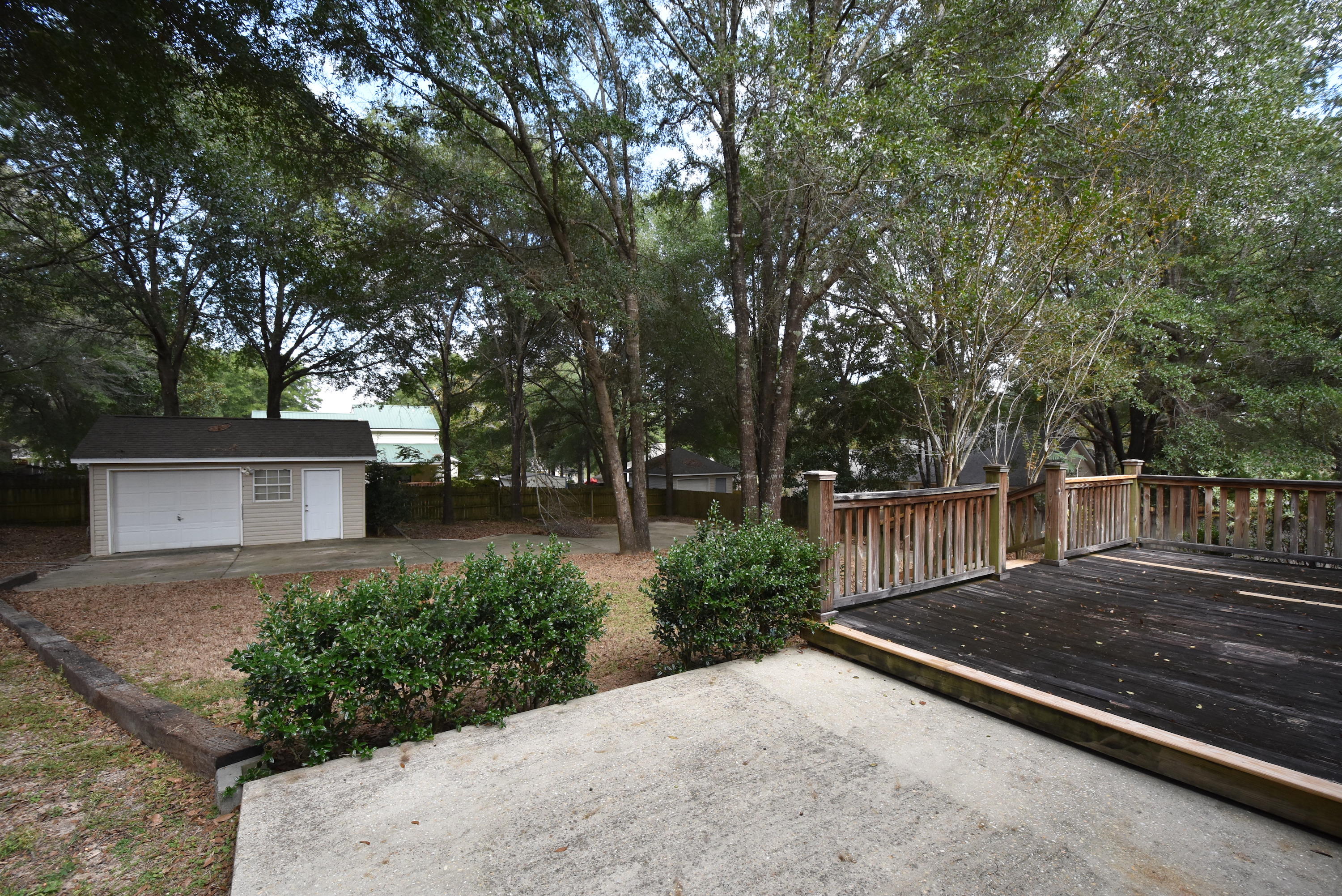 ROLLING HILLS ESTATES - Residential