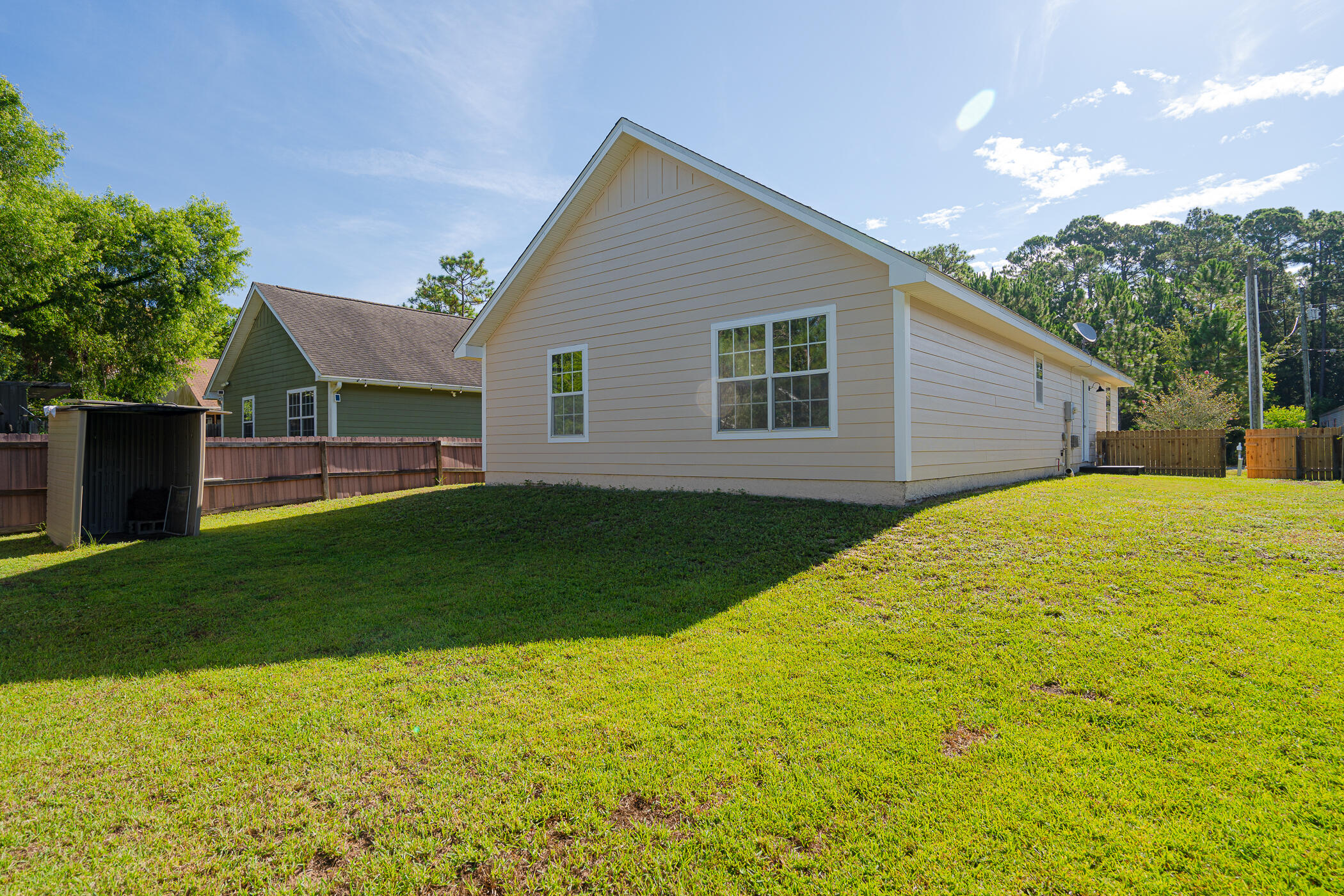 TOWN OF SANTA ROSA - Residential Lease