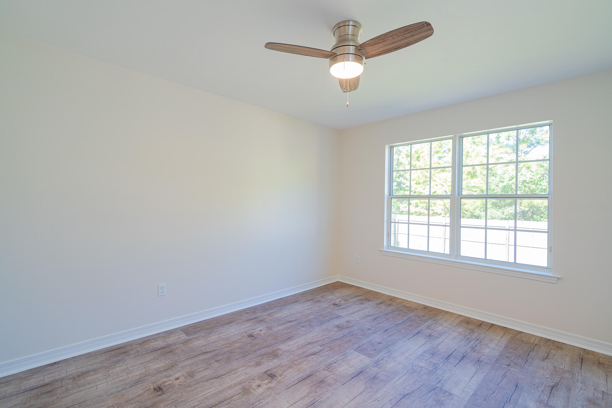 TOWN OF SANTA ROSA - Residential Lease