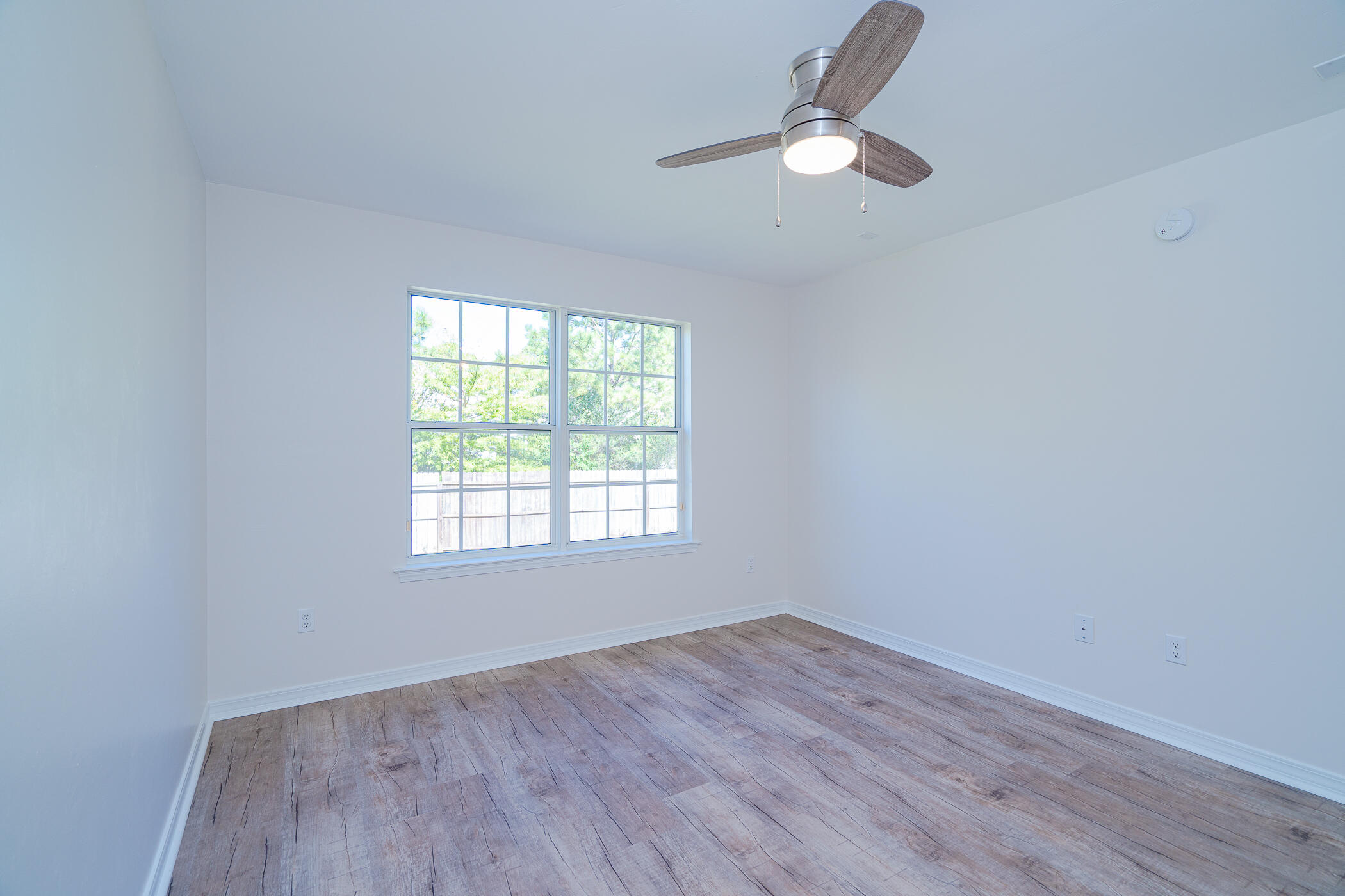 TOWN OF SANTA ROSA - Residential Lease