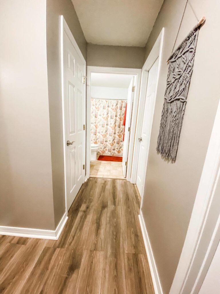 COUNTRYVIEW ESTATES 10TH ADDN - Residential Lease