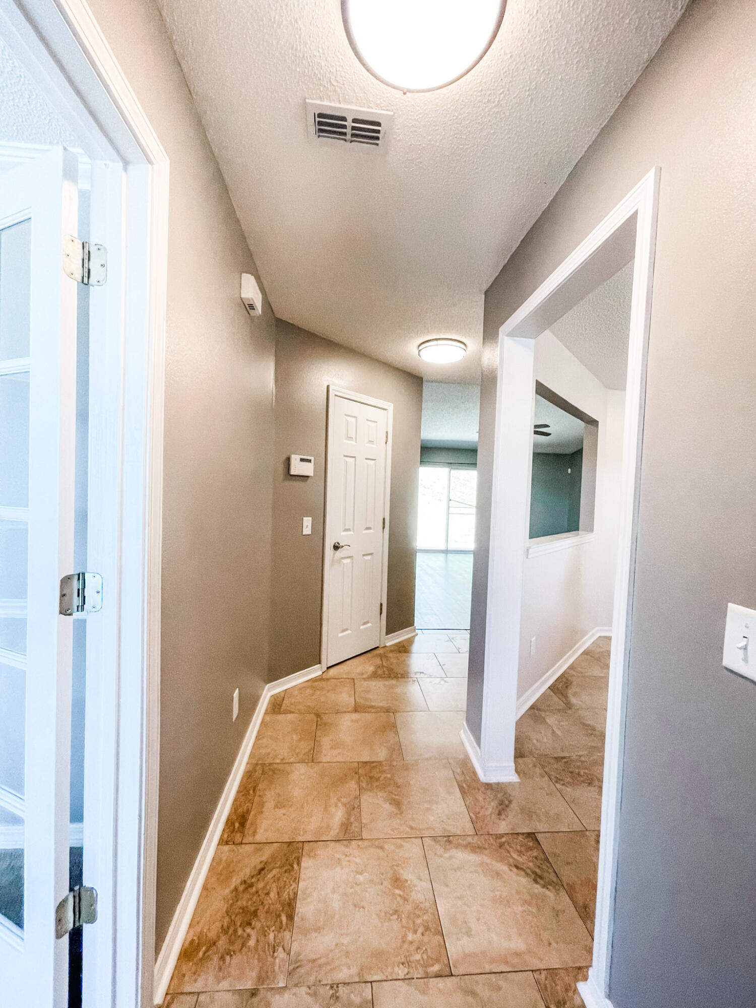 COUNTRYVIEW ESTATES 10TH ADDN - Residential Lease