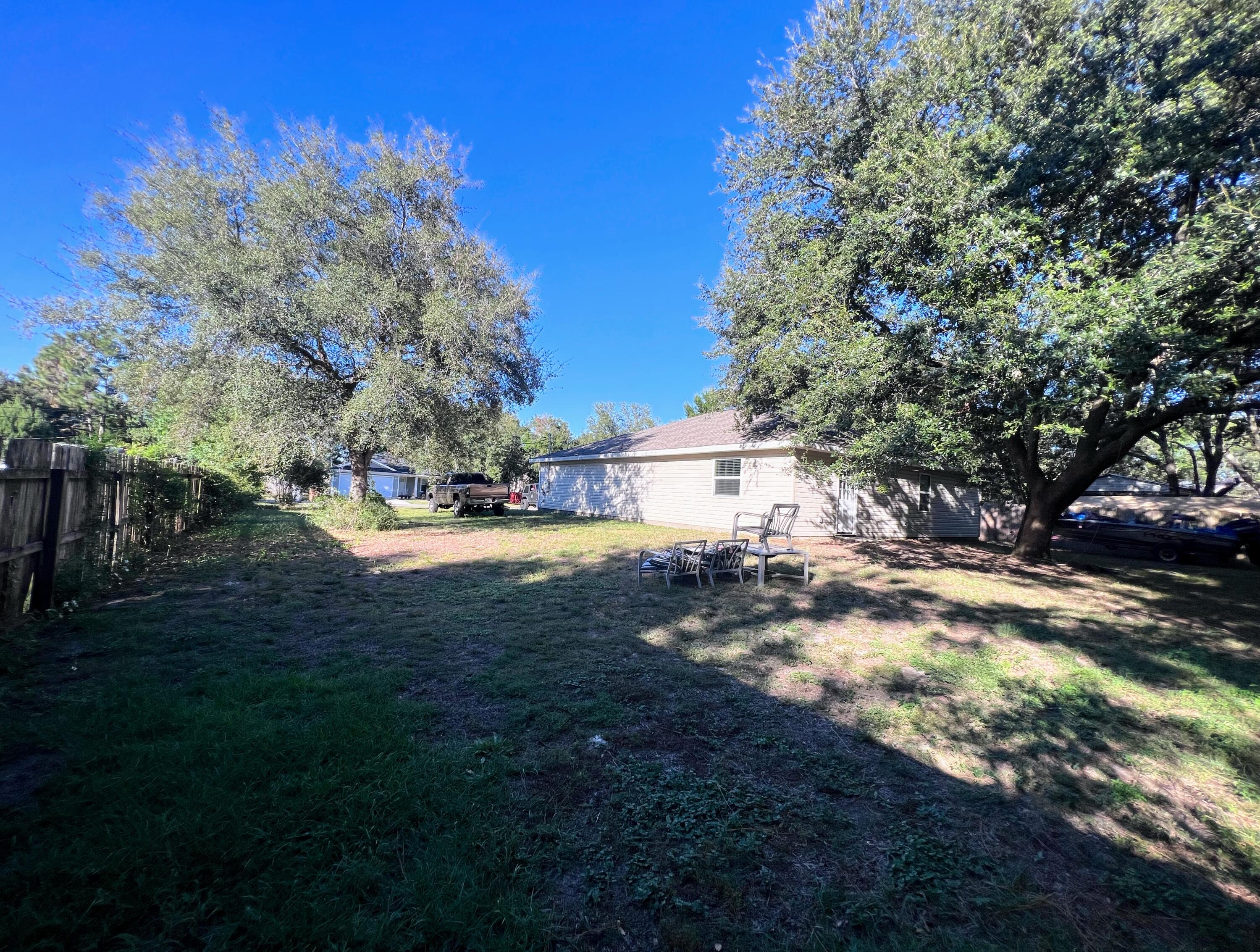 LEGEND WOODS ESTATES UNREC - Residential